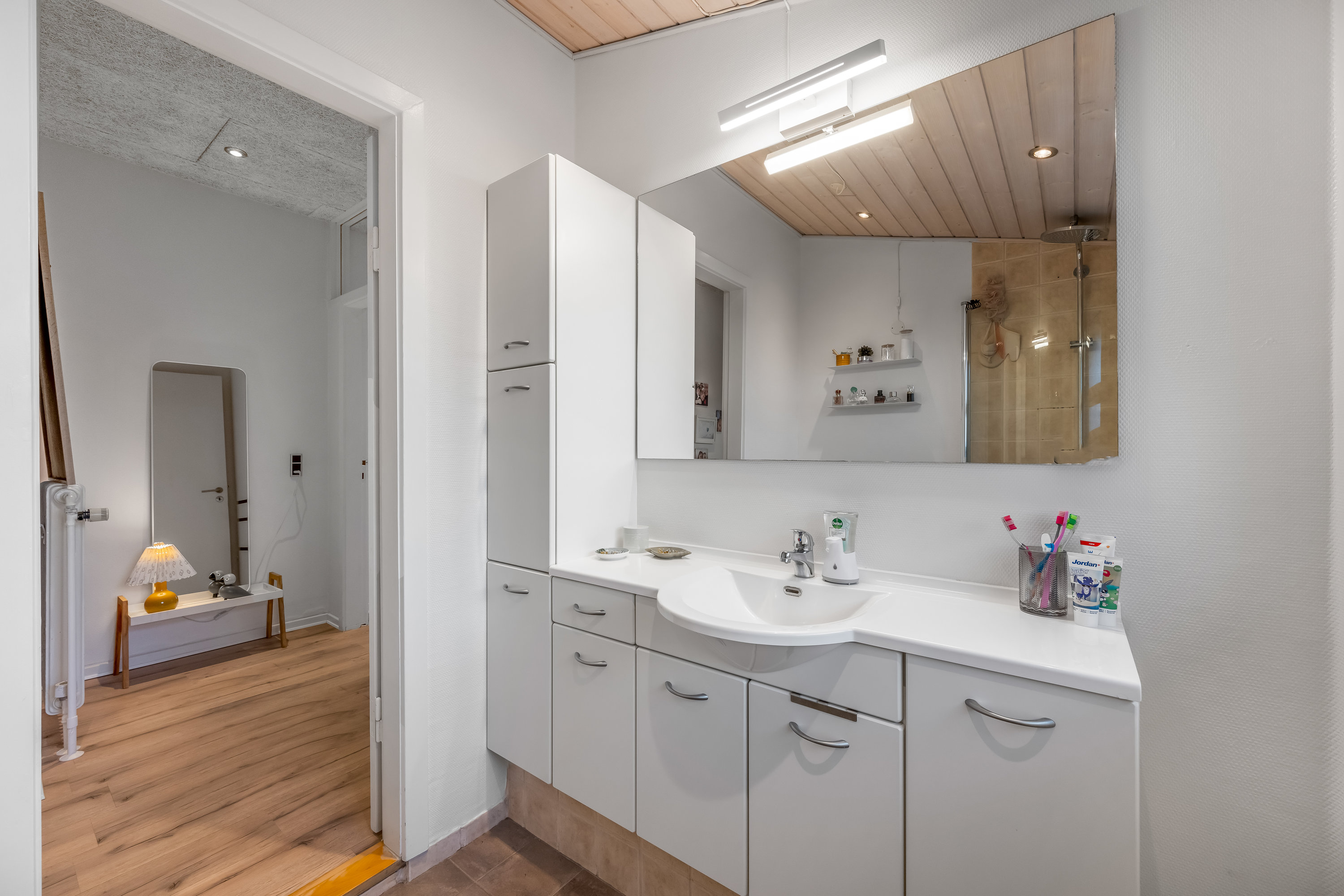 Fremhævet badeværelse billede i fuldskærmstilstand. Billede af Korsvej 10, 6880 Tarm