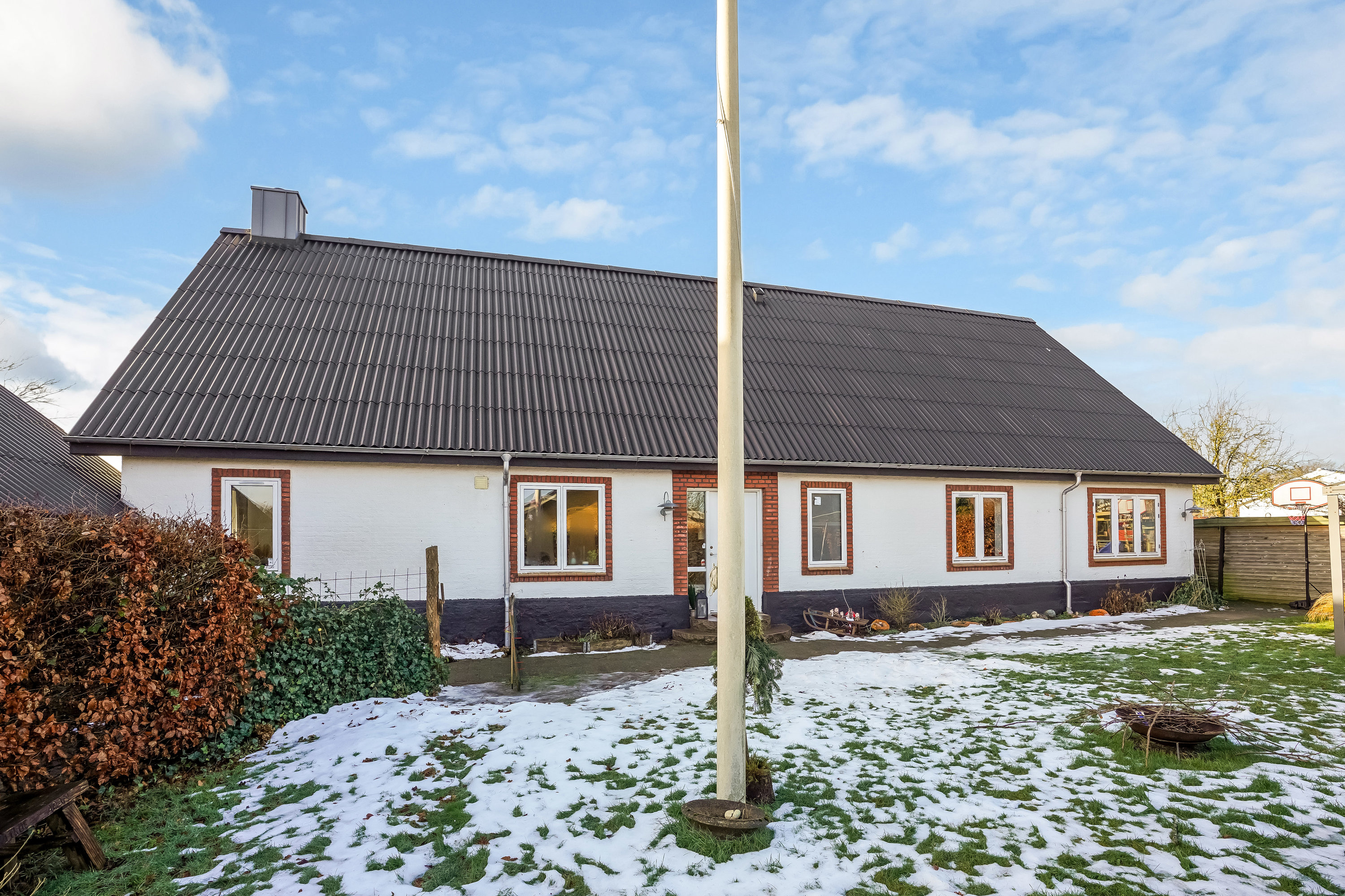 Fremhævet ejendommen billede i fuldskærmstilstand. Billede af Mølvangvej 50, 7300 Jelling