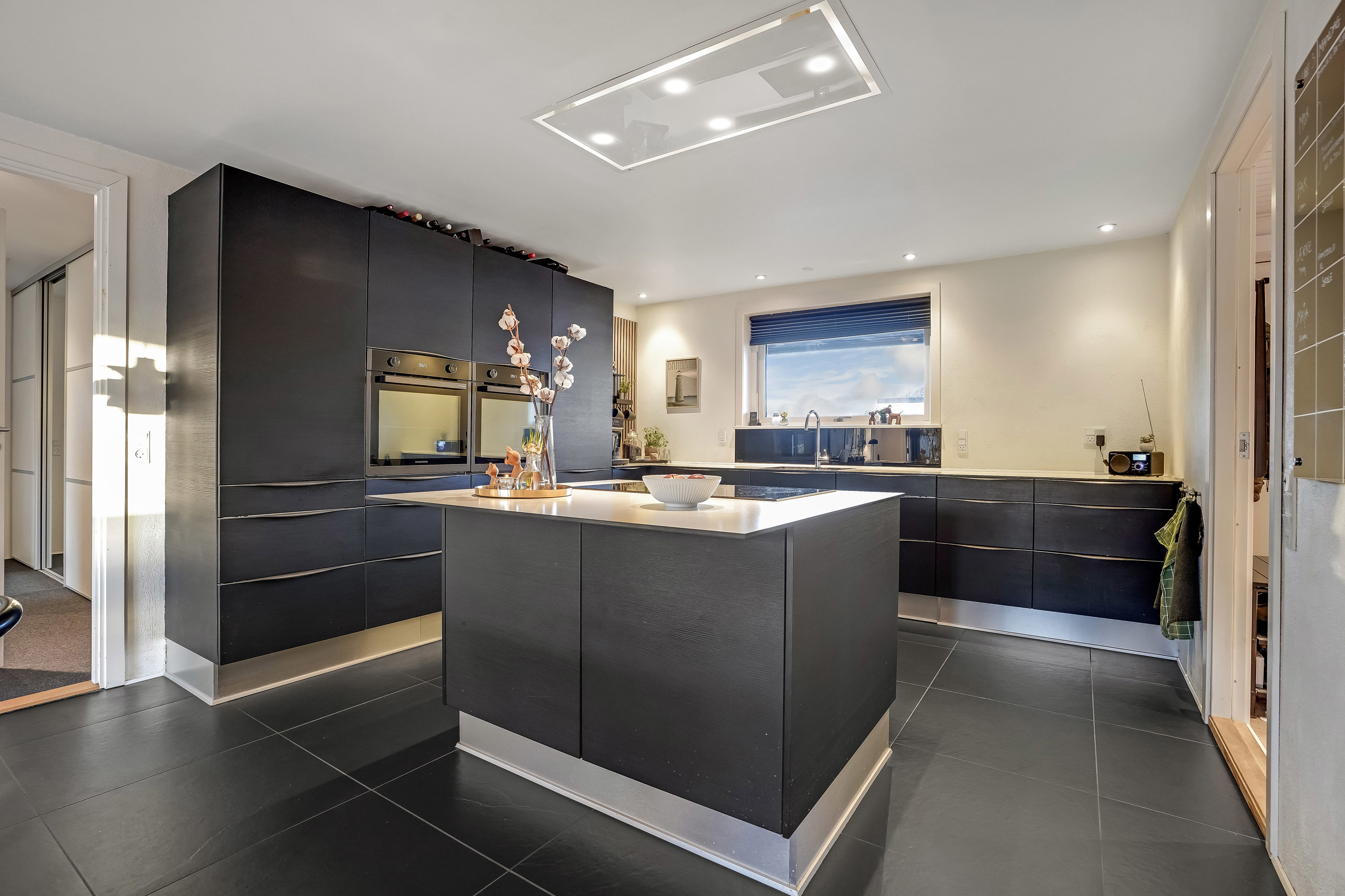 Fremhævet køkken billede i fuldskærmstilstand. Billede af Enevej 15, 7200 Grindsted