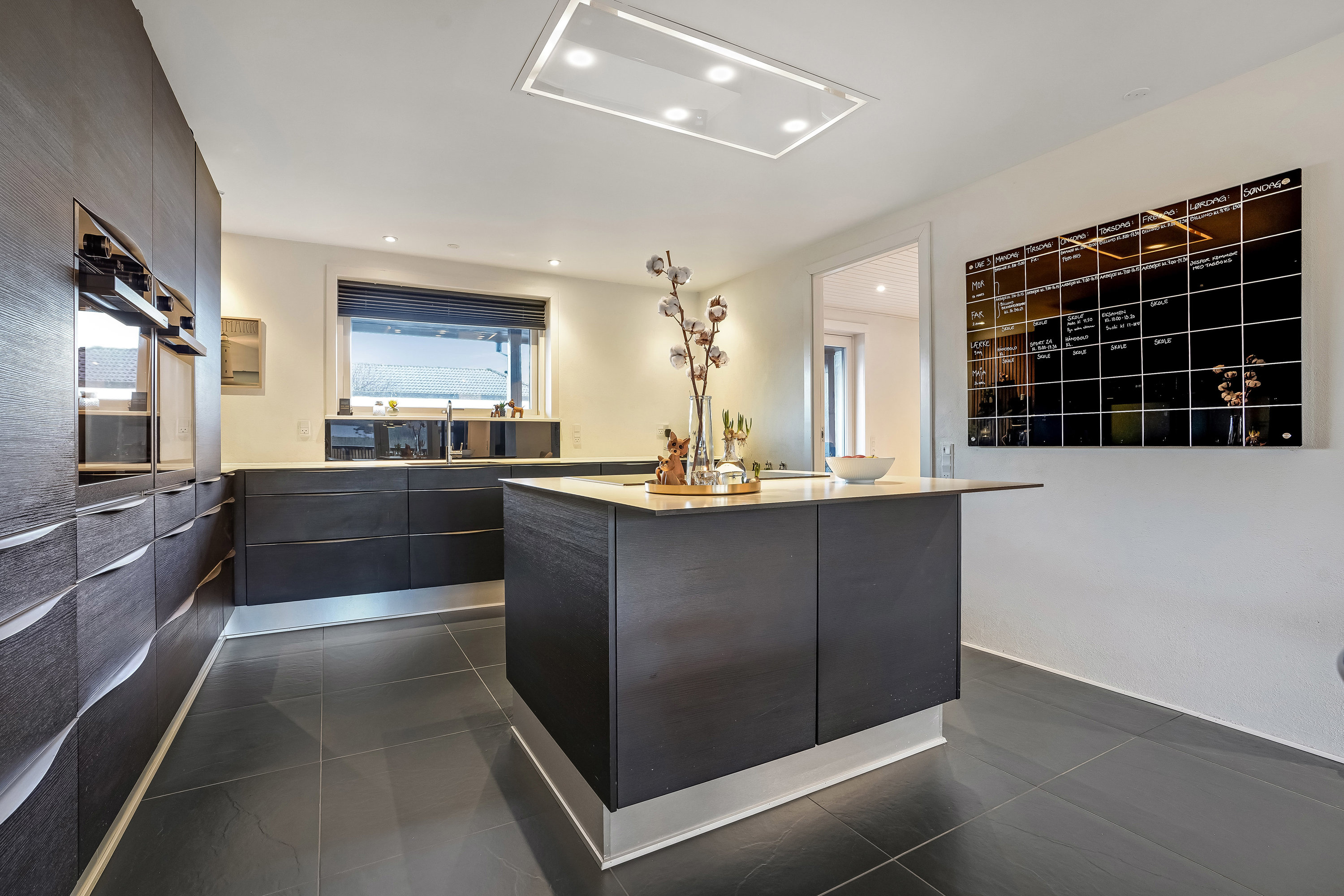 Fremhævet køkken billede i fuldskærmstilstand. Billede af Enevej 15, 7200 Grindsted