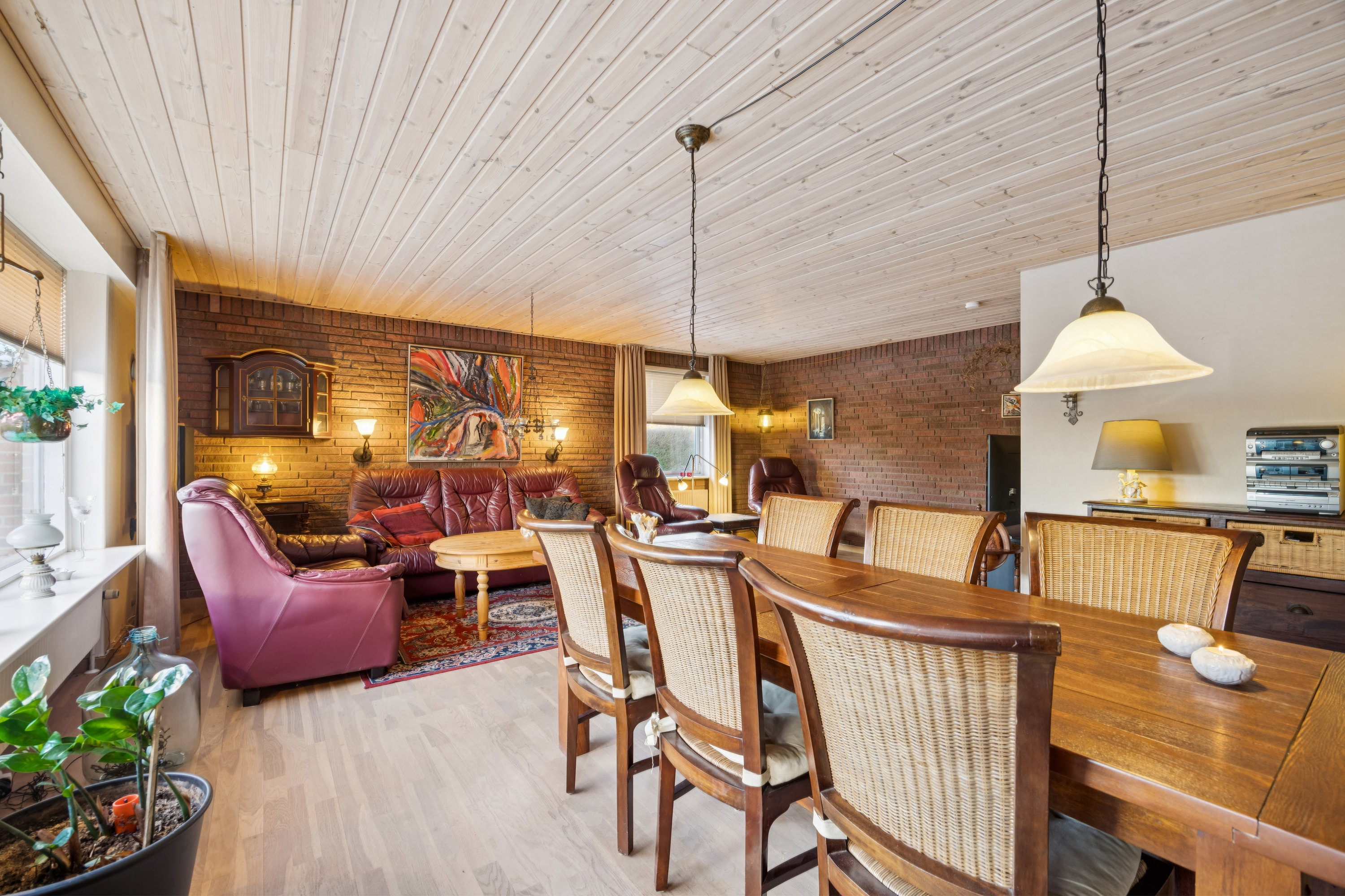 Fremhævet stue billede i fuldskærmstilstand. Billede af Vestermarksvej 39, 9280 Storvorde