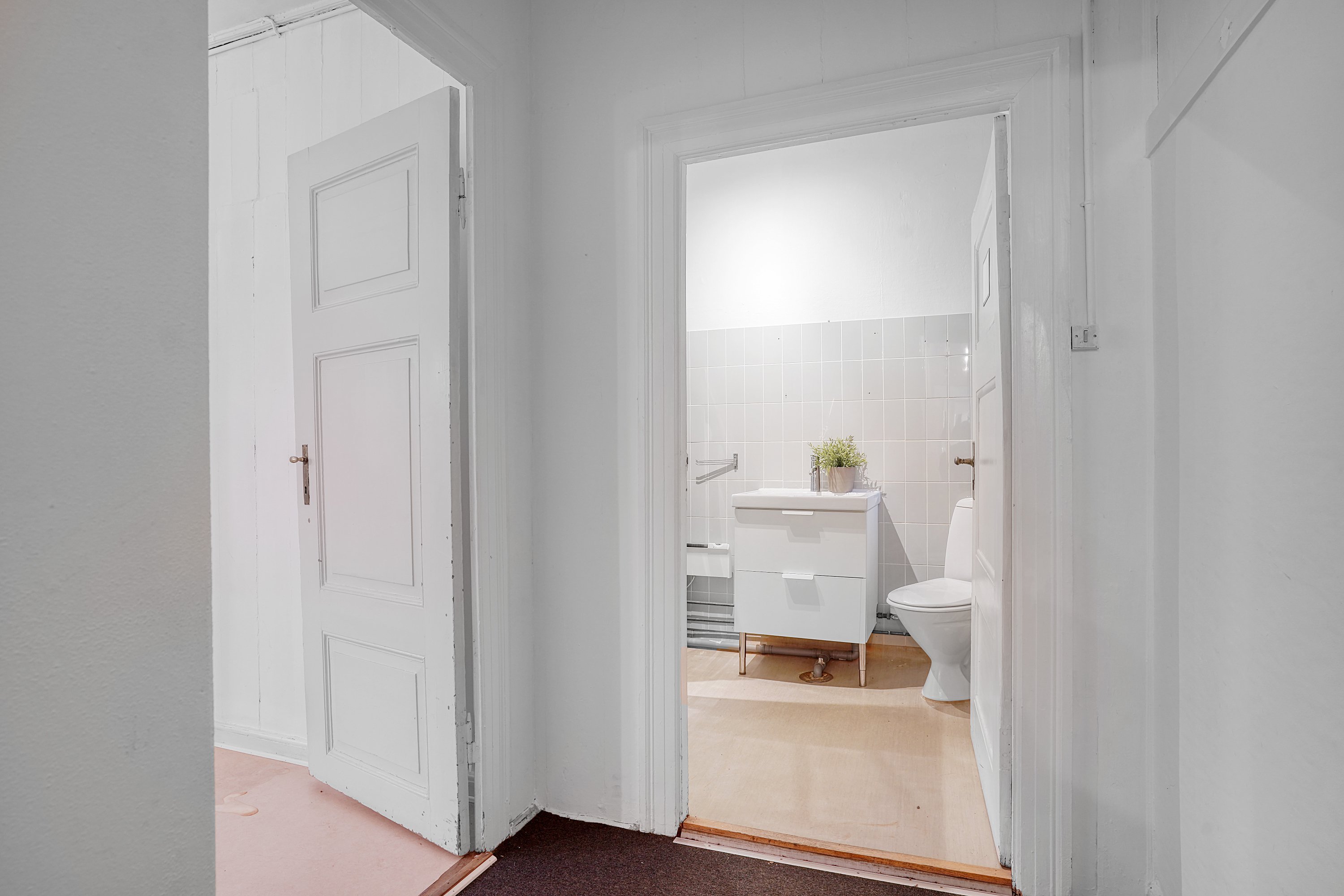 Fremhævet badeværelse billede i fuldskærmstilstand. Billede af Stengade 70B, 1., 3000 Helsingør