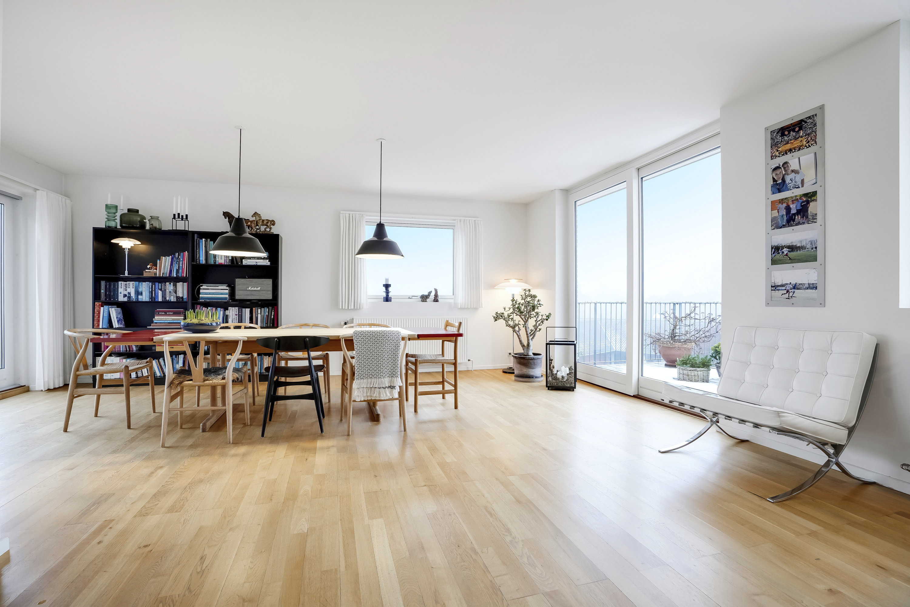 Fremhævet stue billede i fuldskærmstilstand. Billede af Rypebakken 15, Snestrup, 5210 Odense NV