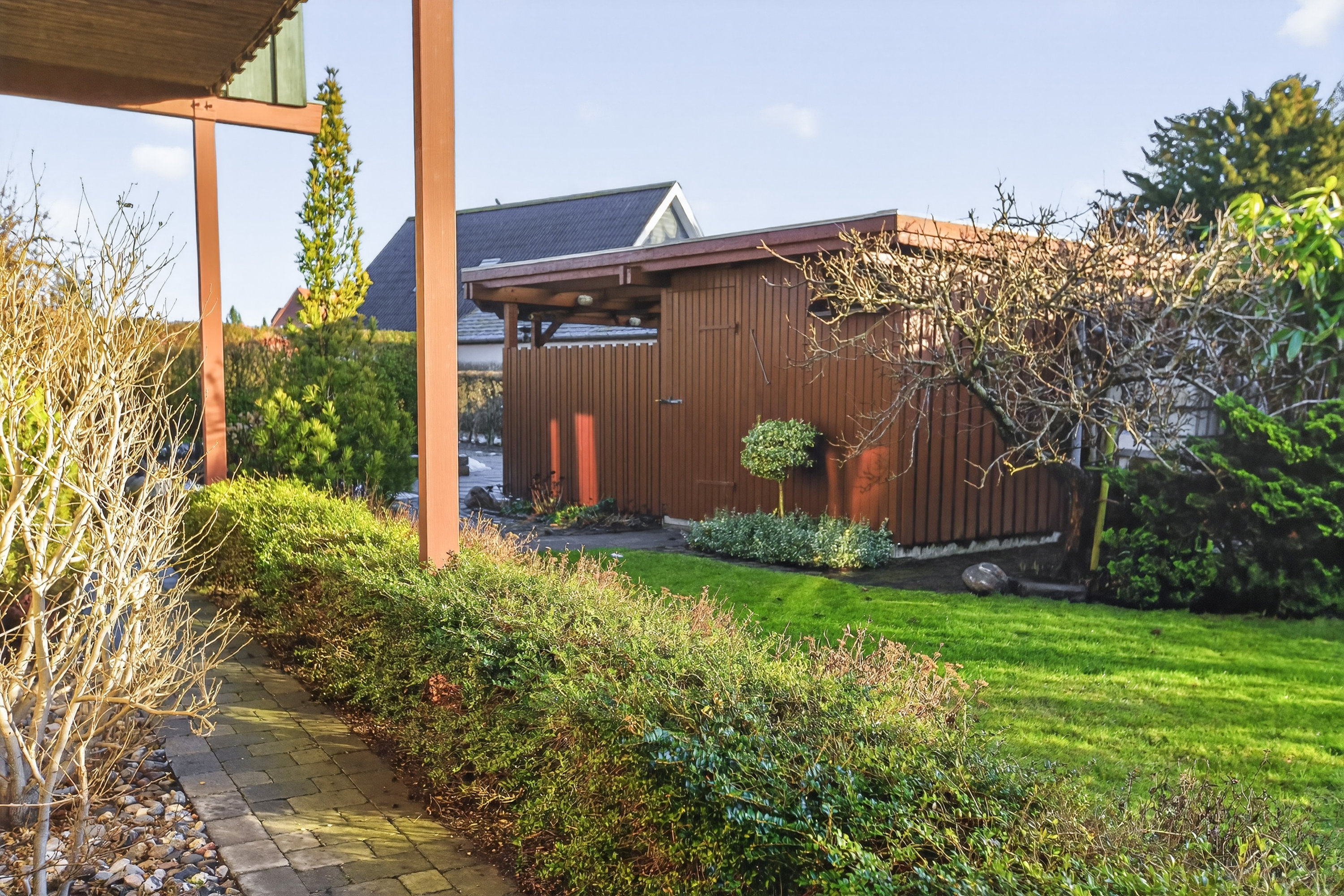 Fremhævet ude billede i fuldskærmstilstand. Billede af Højdevej 12, 2750 Ballerup