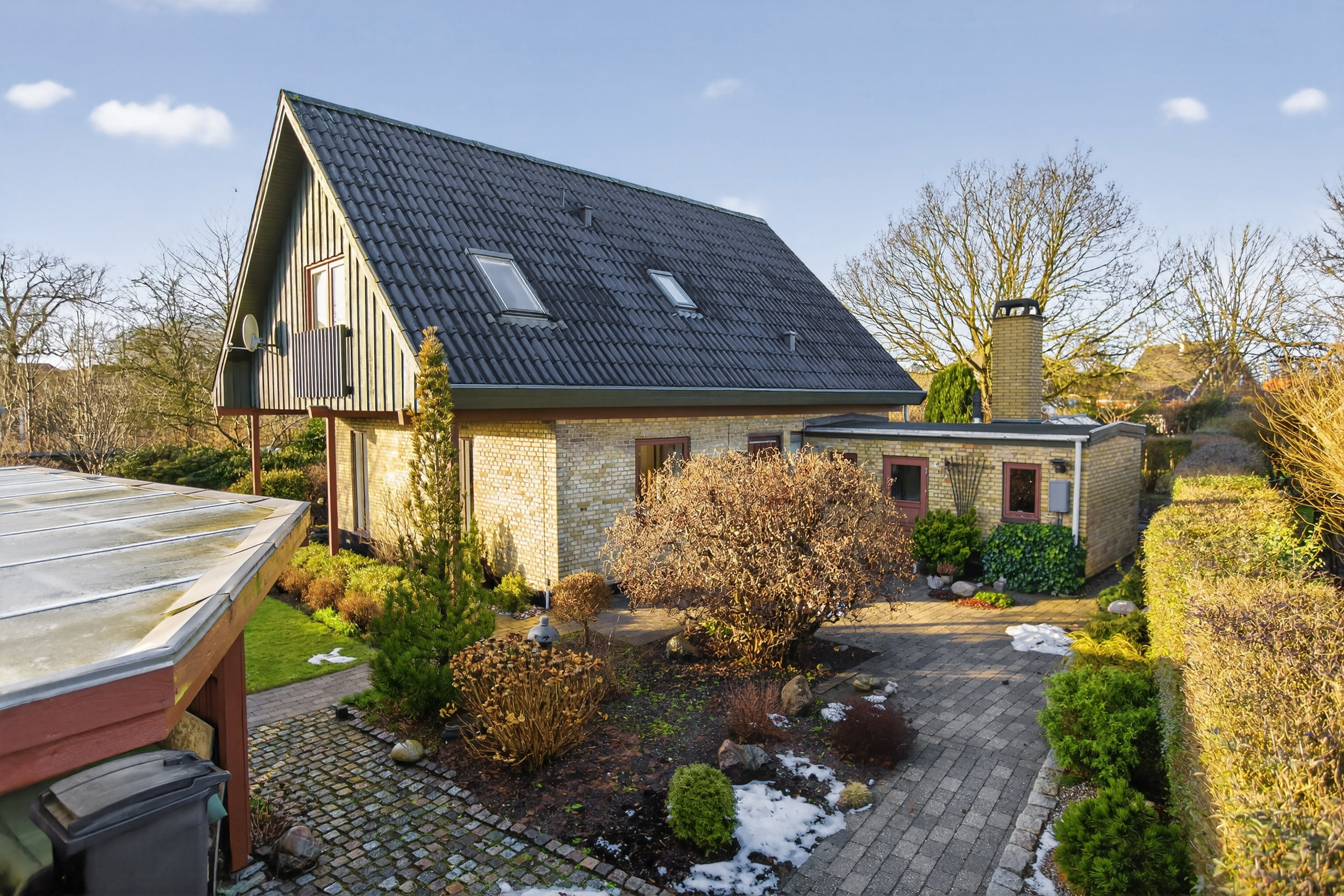 Miniaturebillede 2: ude. Billede af Højdevej 12, 2750 Ballerup