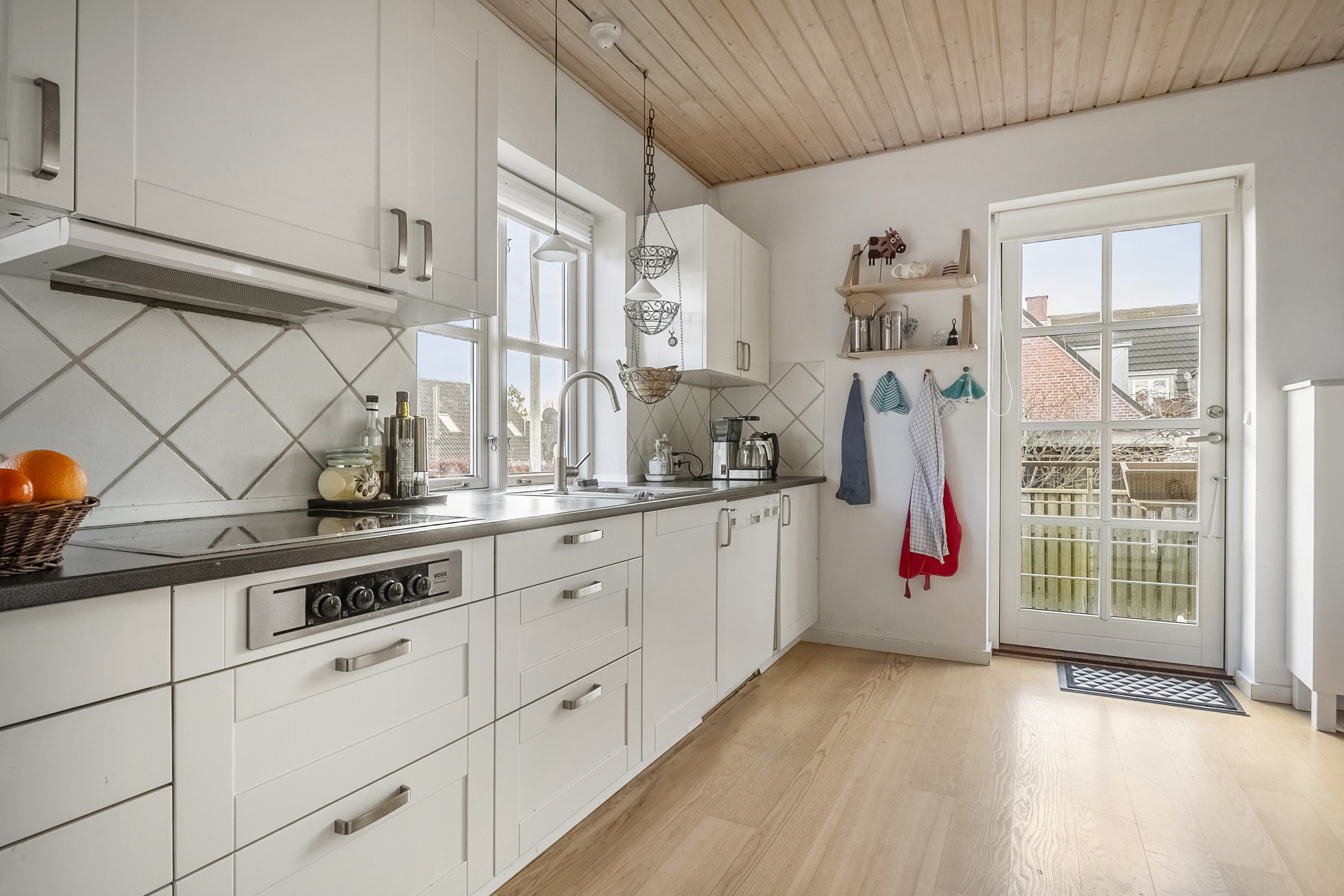 Fremhævet køkken billede i fuldskærmstilstand. Billede af Laurvigsgade 3, Christiansbjerg, 8200 Aarhus N