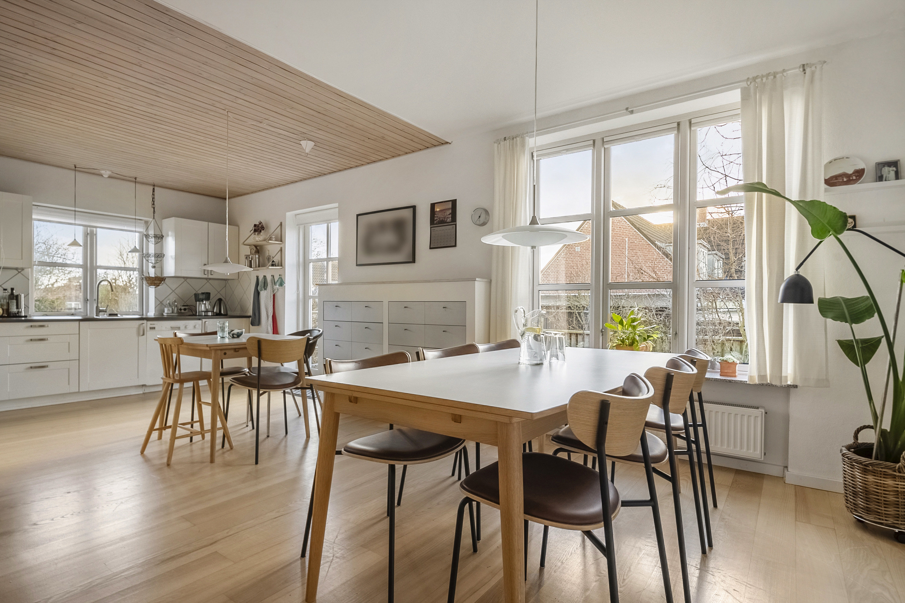 Fremhævet spisestue billede i fuldskærmstilstand. Billede af Laurvigsgade 3, Christiansbjerg, 8200 Aarhus N