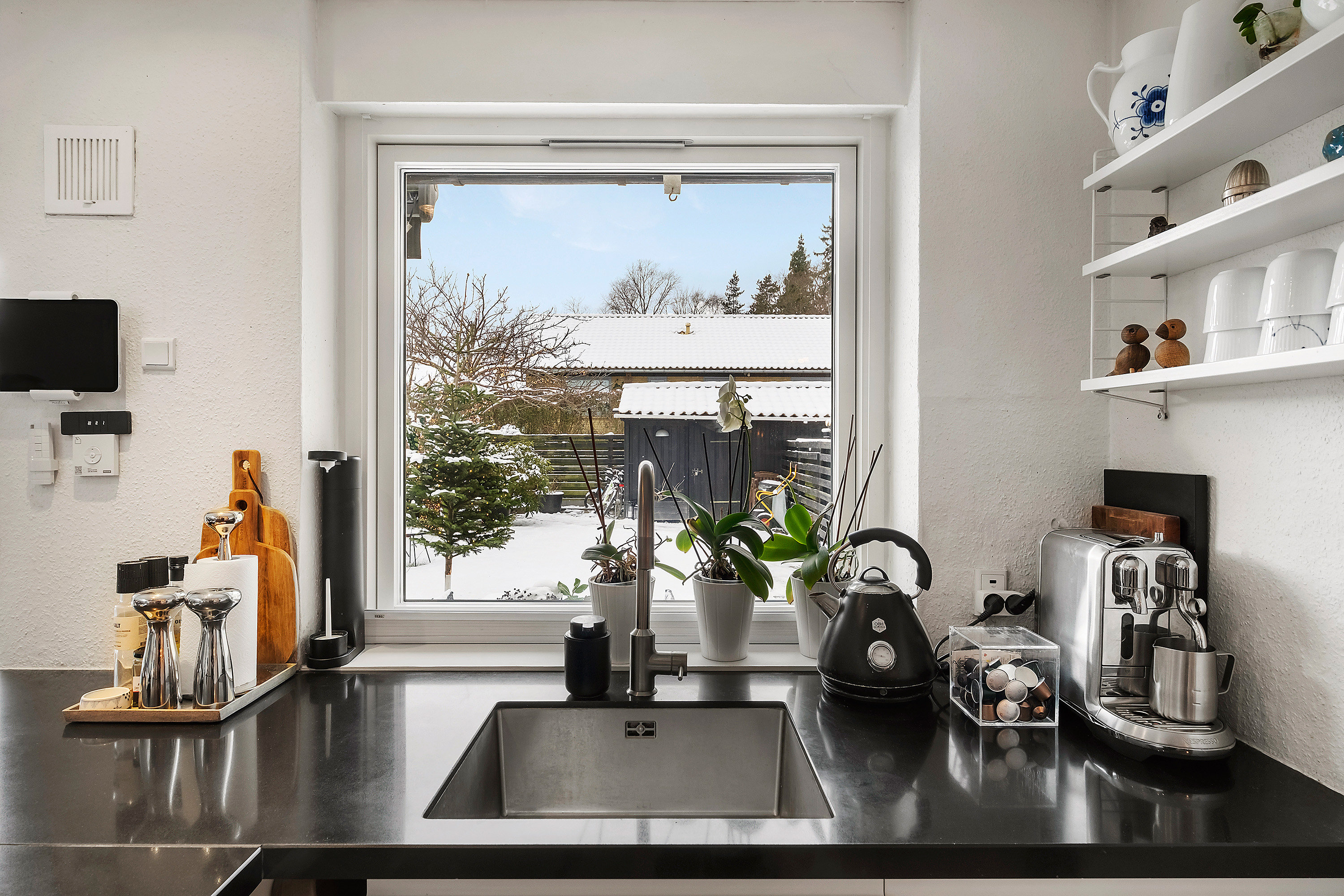 Fremhævet køkken billede i fuldskærmstilstand. Billede af Christianshusvej 117, 2970 Hørsholm