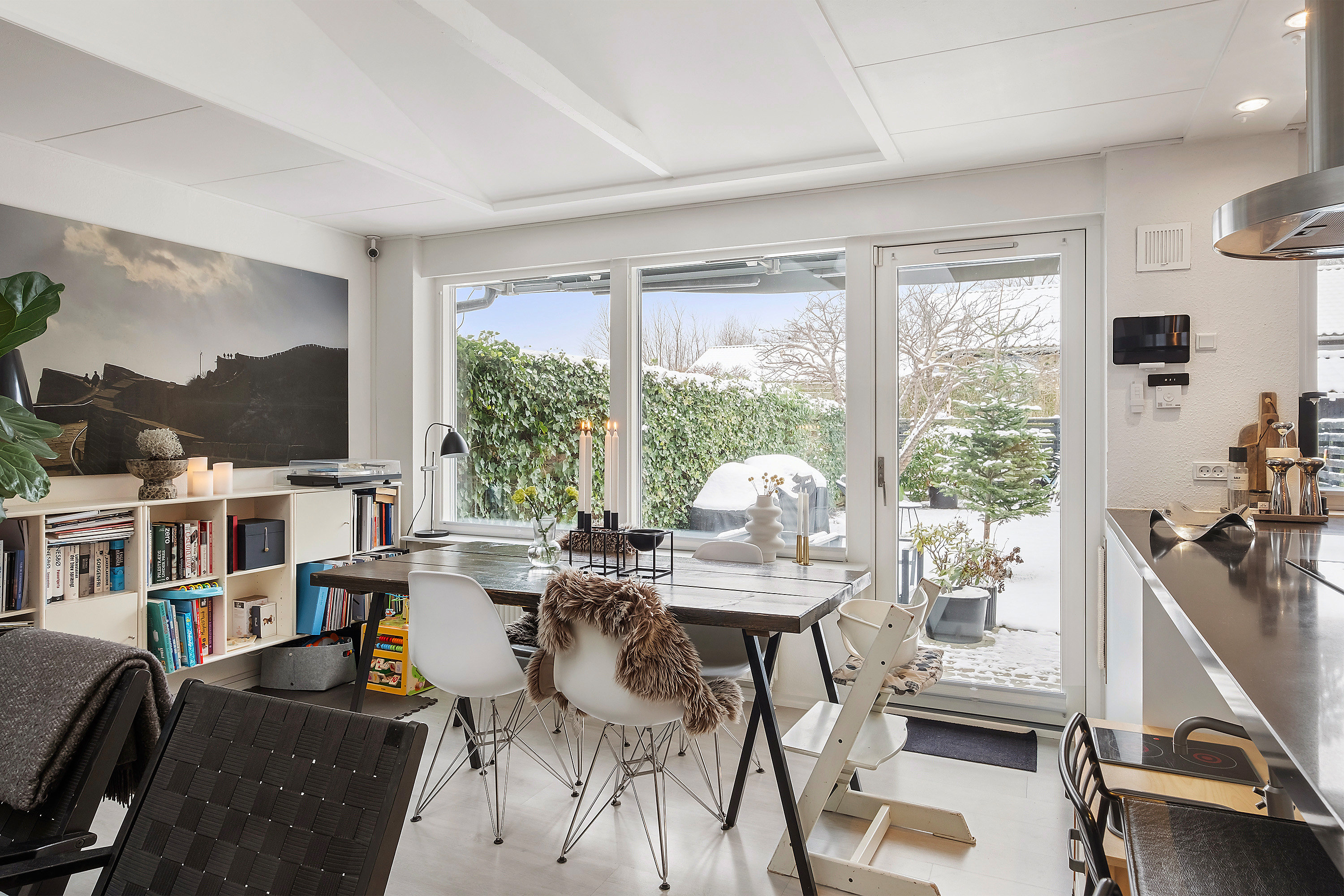 Fremhævet spisestue billede i fuldskærmstilstand. Billede af Christianshusvej 117, 2970 Hørsholm