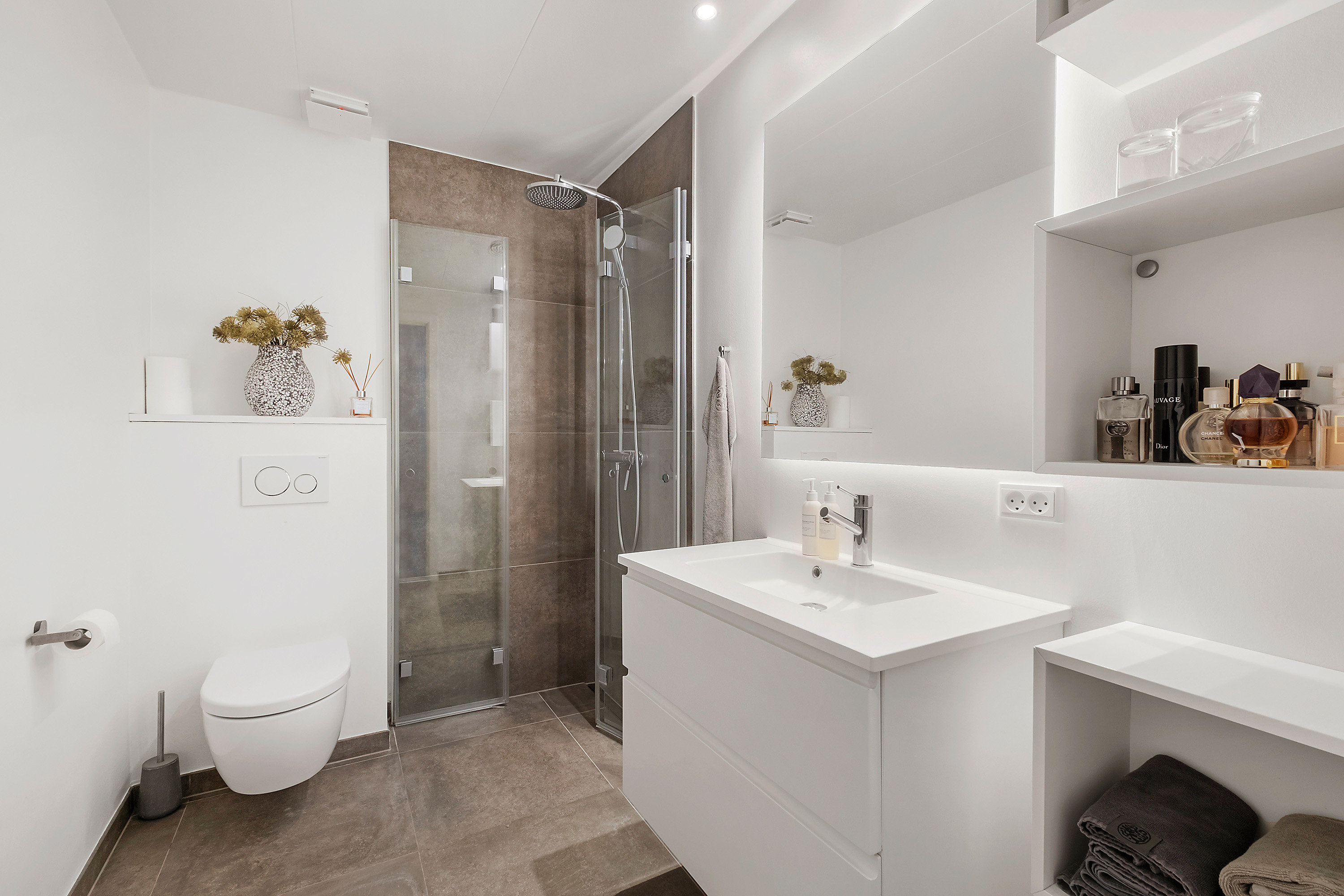 Fremhævet badeværelse billede i fuldskærmstilstand. Billede af Christianshusvej 117, 2970 Hørsholm