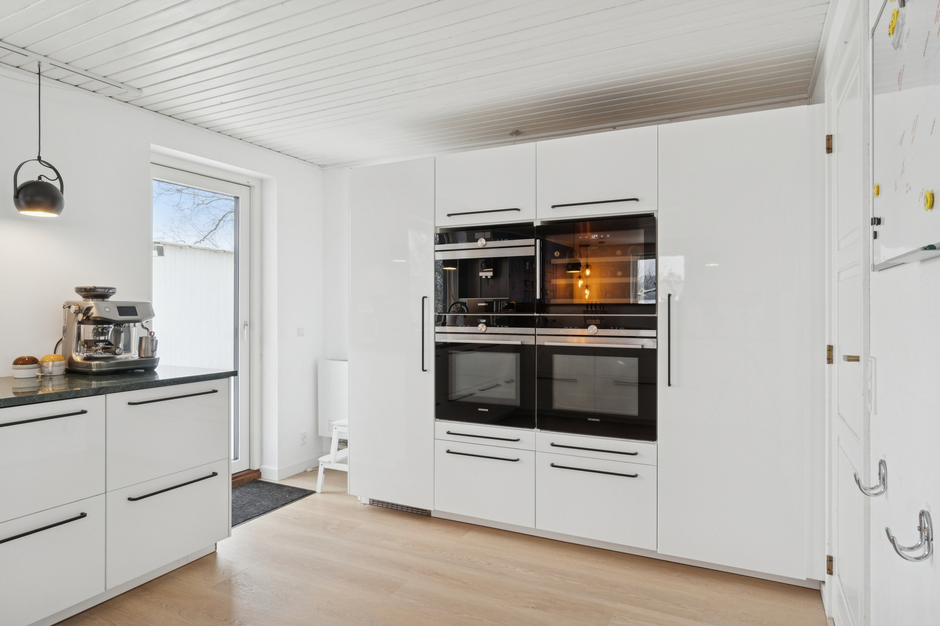 Fremhævet køkken billede i fuldskærmstilstand. Billede af Kildeagervej 1, Skuderløse, 4690 Haslev