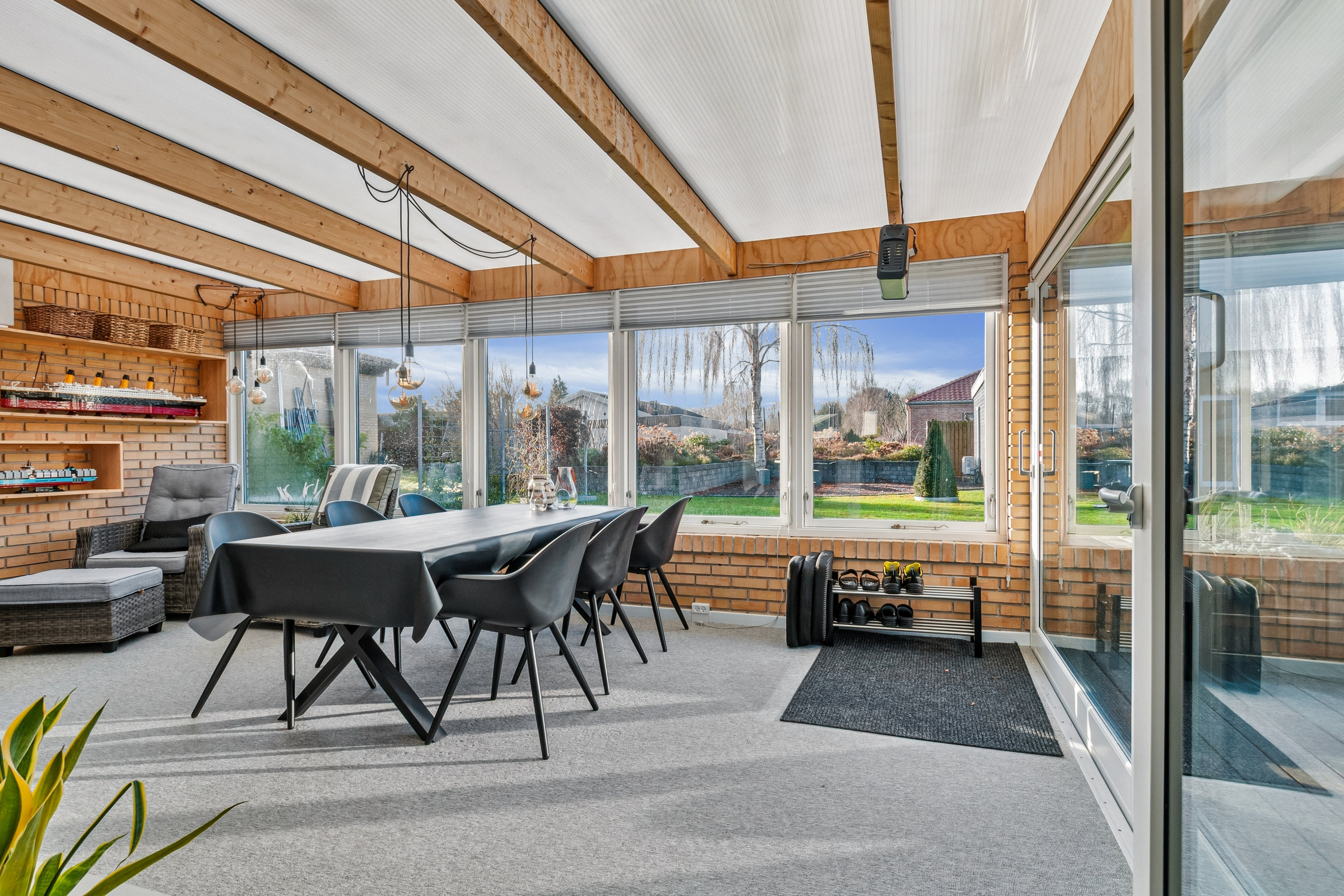 Fremhævet terrasse billede i fuldskærmstilstand. Billede af Poppelvej 12, 2791 Dragør