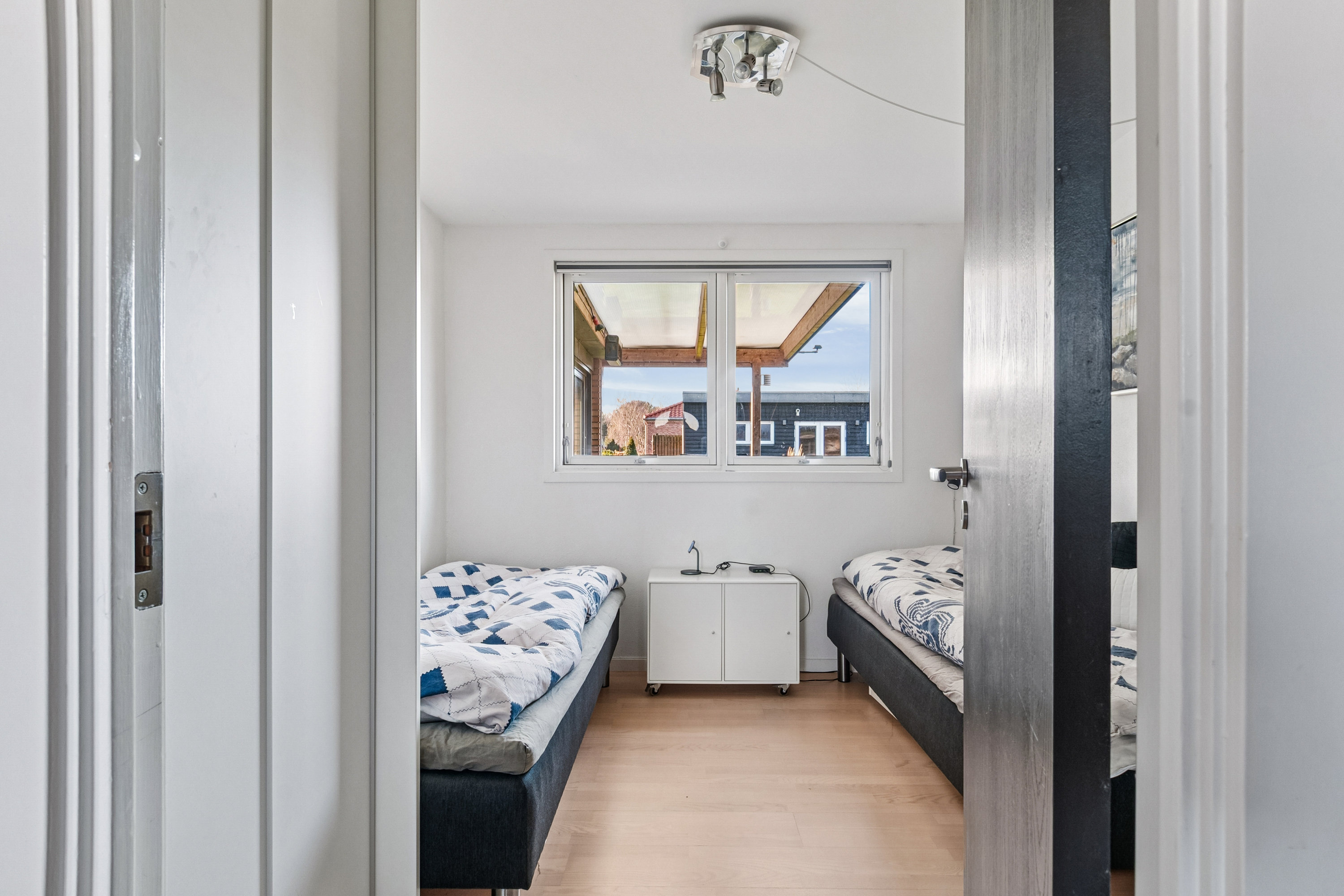 Fremhævet gang billede i fuldskærmstilstand. Billede af Poppelvej 12, 2791 Dragør