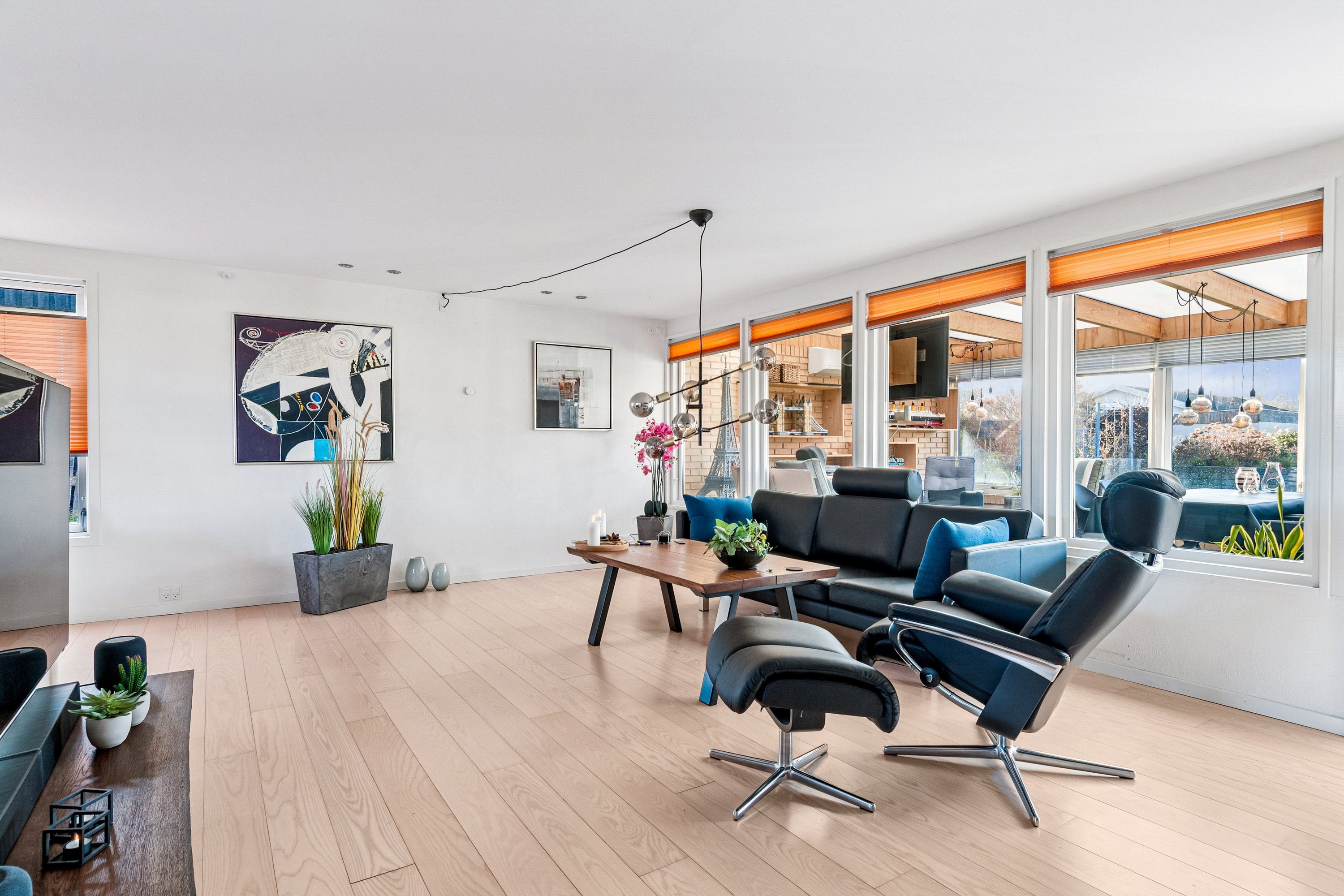 Fremhævet udestue billede i fuldskærmstilstand. Billede af Poppelvej 12, 2791 Dragør