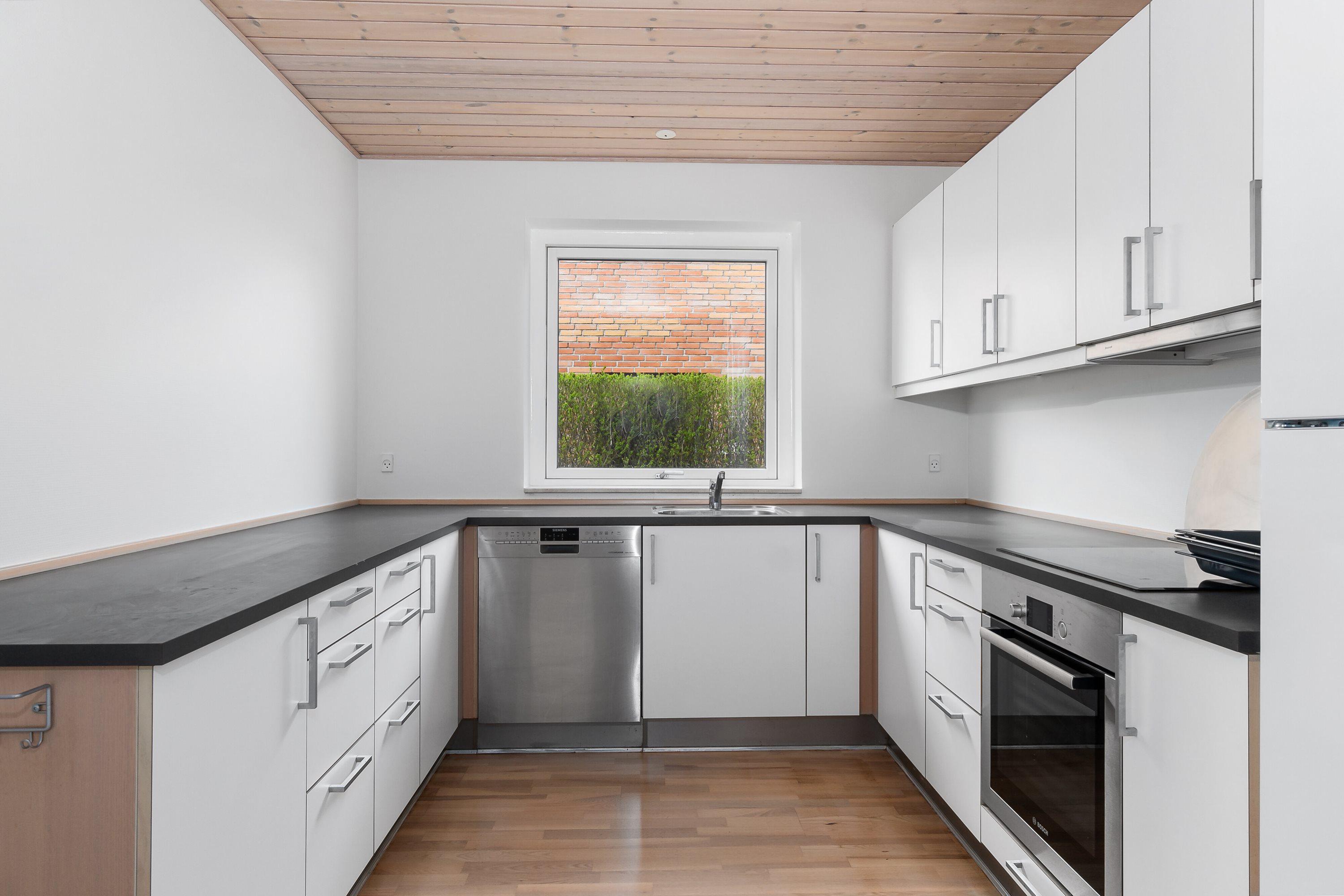 Fremhævet køkken billede i fuldskærmstilstand. Billede af Nymarks Allé 210, 8320 Mårslet