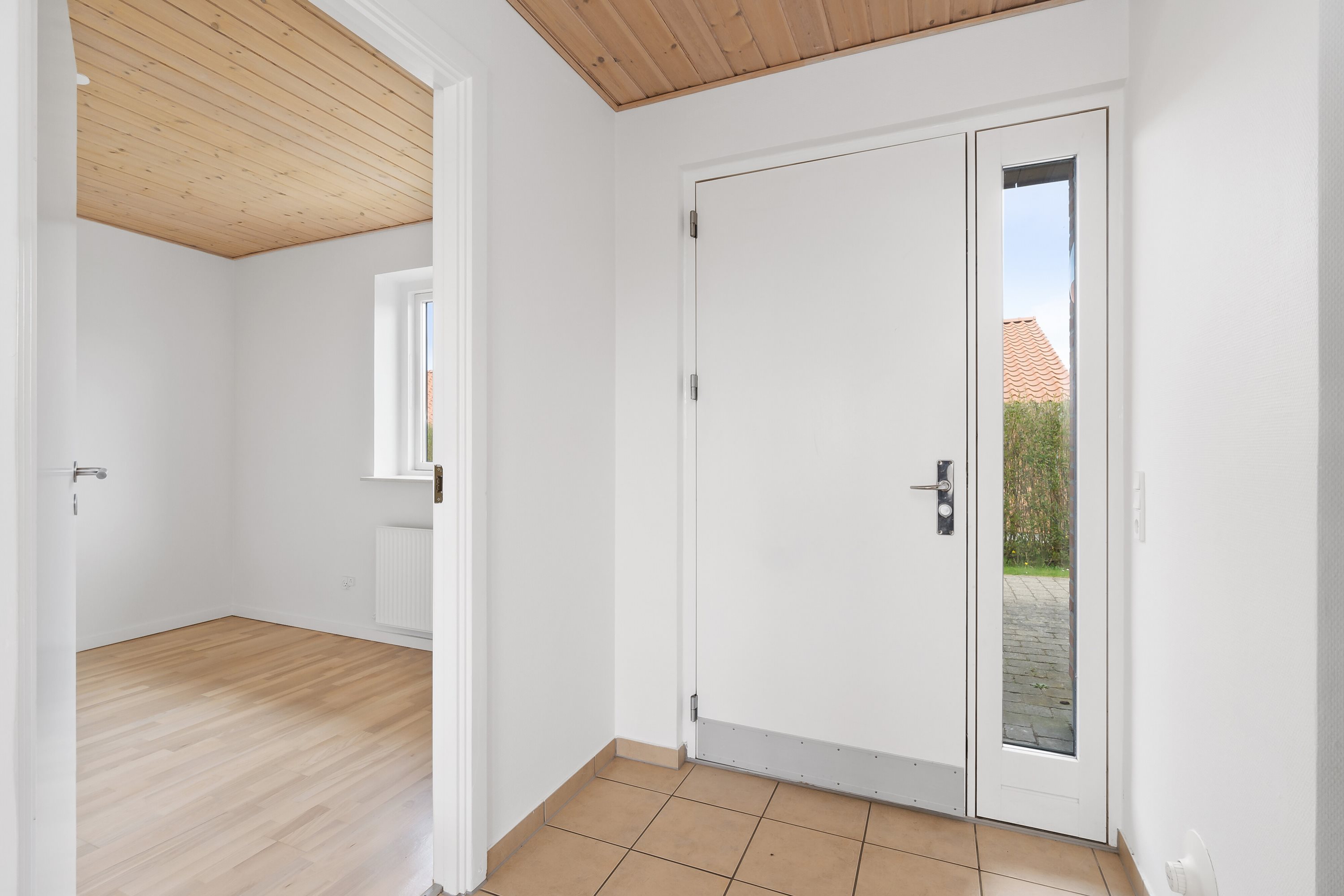 Fremhævet entré billede i fuldskærmstilstand. Billede af Nymarks Allé 210, 8320 Mårslet