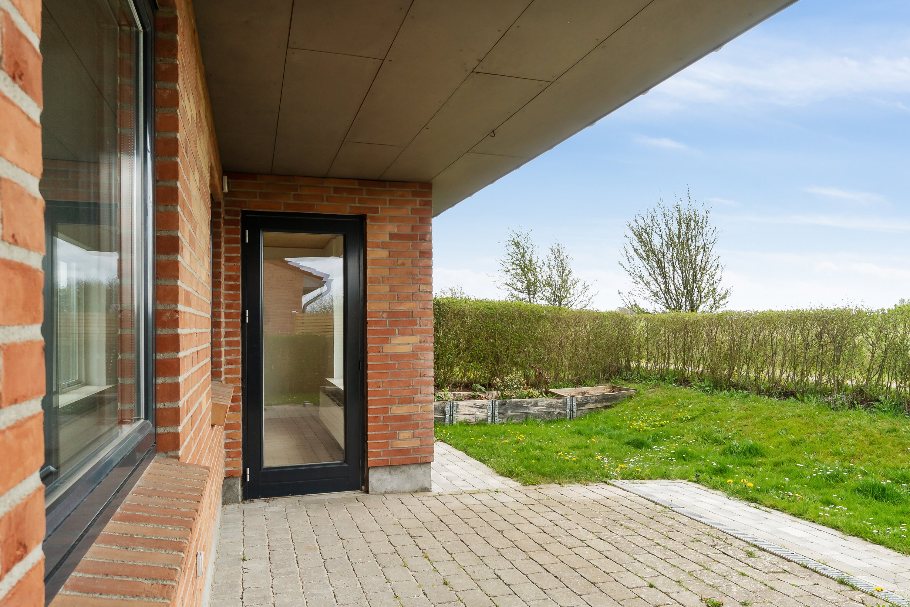 Fremhævet terrasse billede i fuldskærmstilstand. Billede af Nymarks Allé 210, 8320 Mårslet