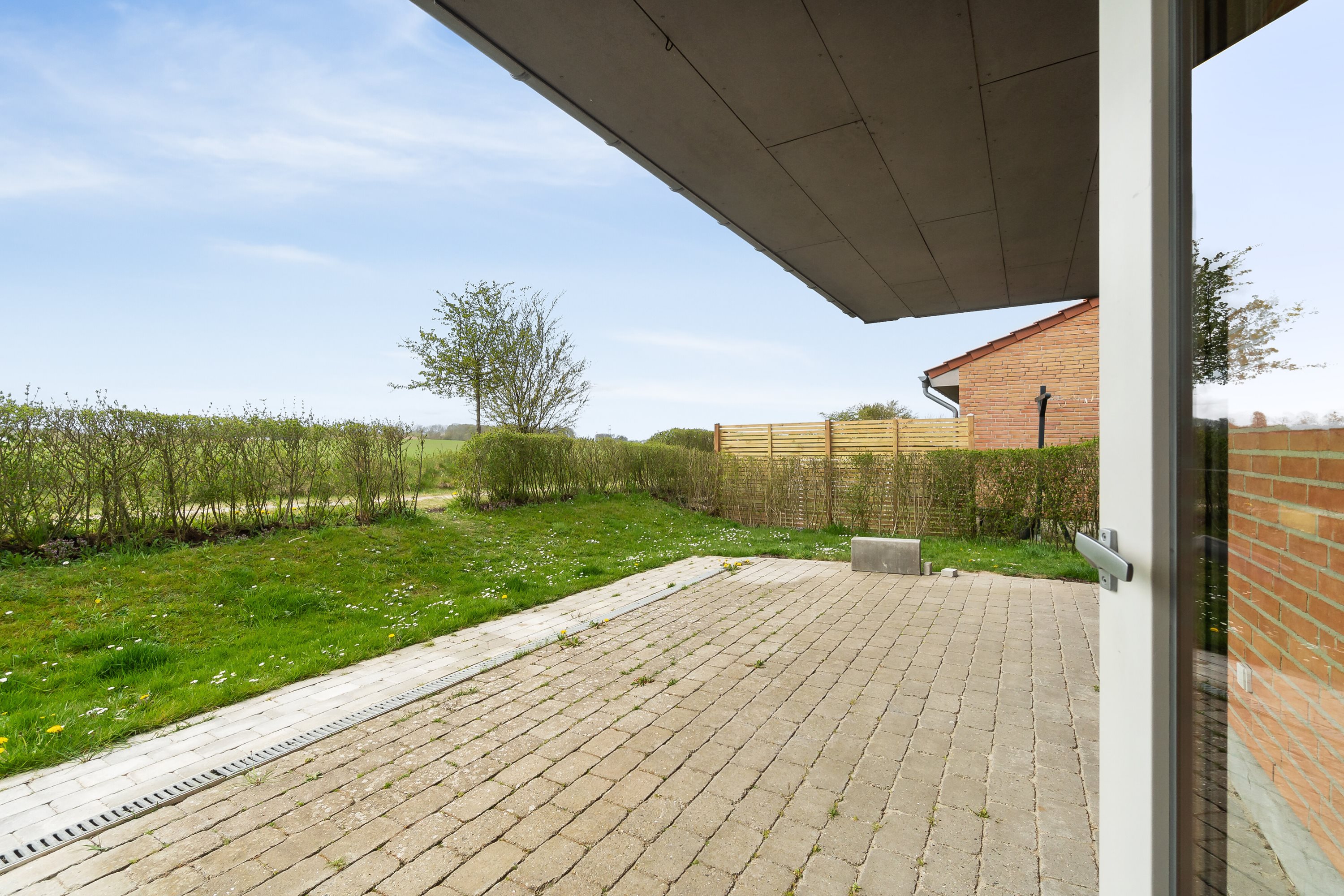 Fremhævet terrasse billede i fuldskærmstilstand. Billede af Nymarks Allé 210, 8320 Mårslet