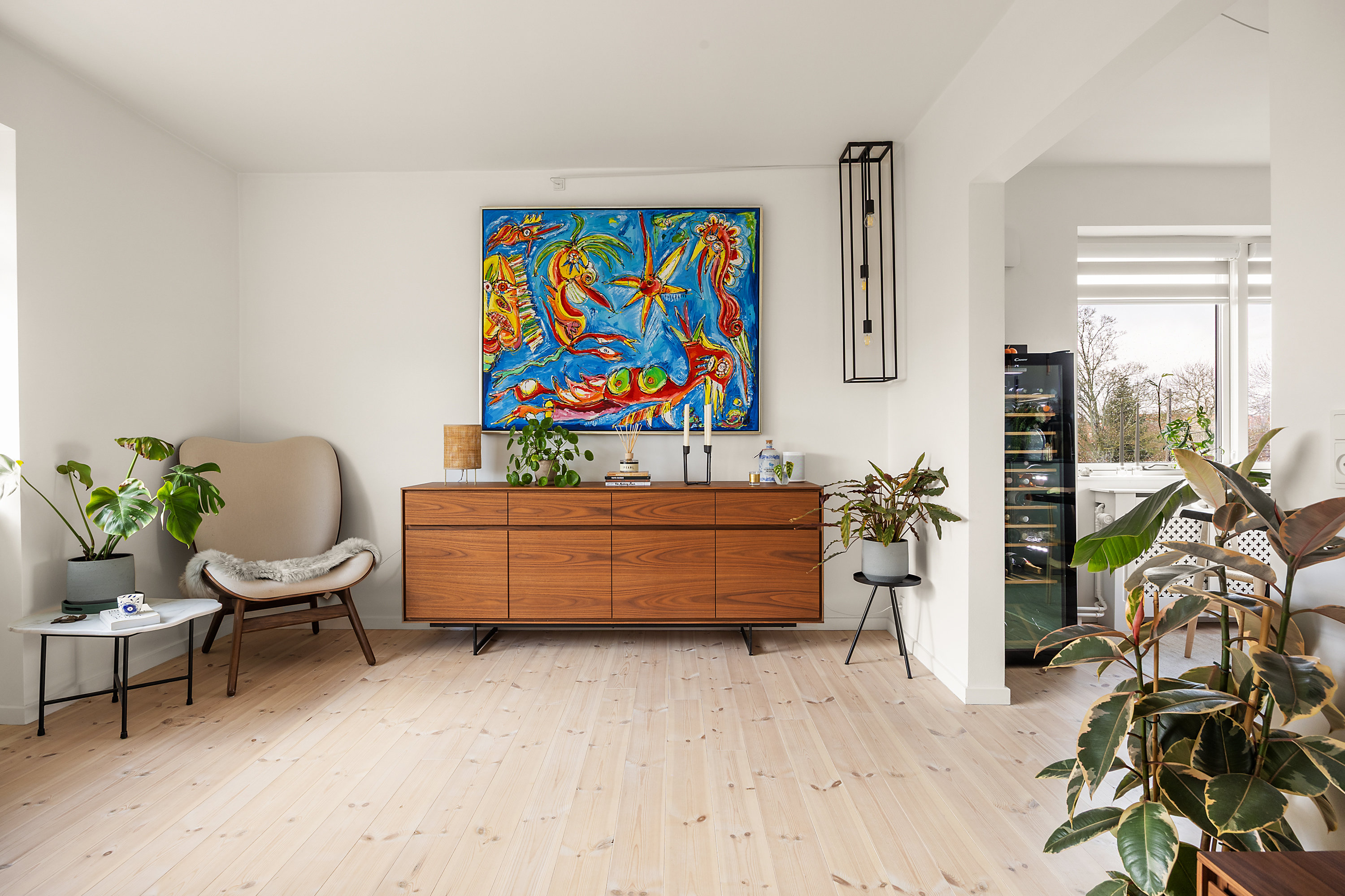 Fremhævet stue billede i fuldskærmstilstand. Billede af Emdrupvej 155, 2. tv., 2400 København NV