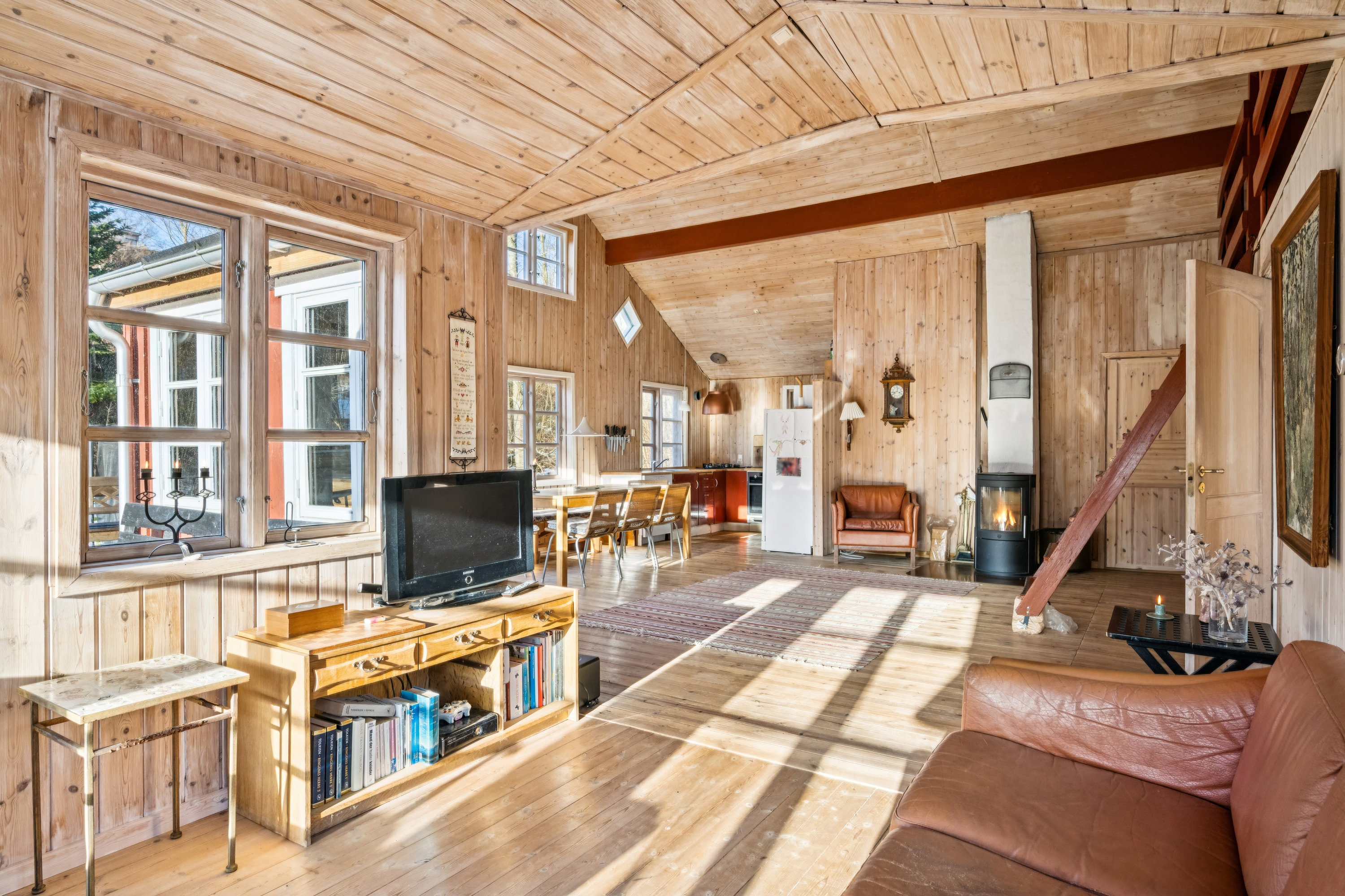 Fremhævet stue billede i fuldskærmstilstand. Billede af Fuglsøvig 37, Begtrup, 8420 Knebel