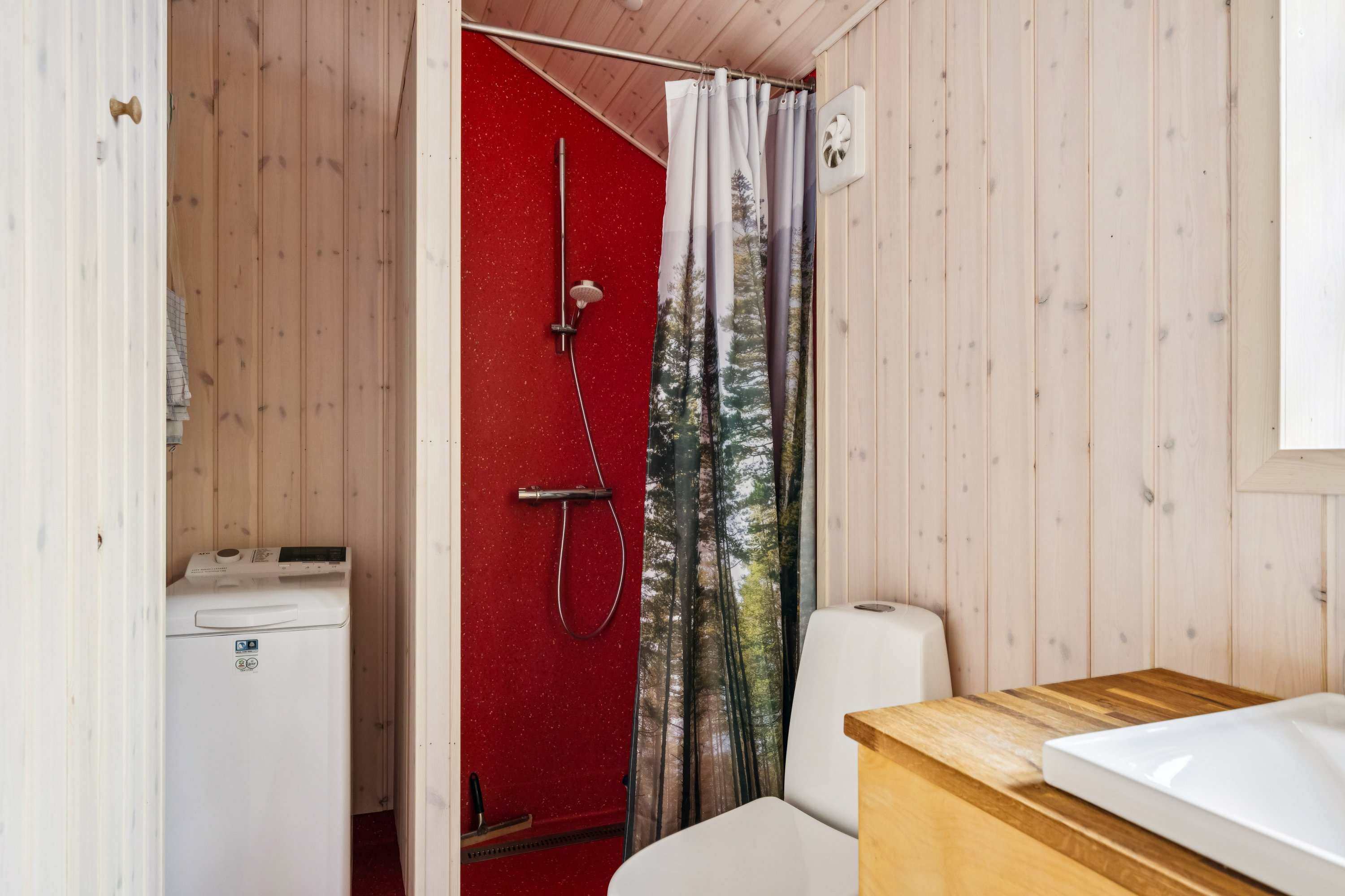 Fremhævet badeværelse billede i fuldskærmstilstand. Billede af Fuglsøvig 37, Begtrup, 8420 Knebel