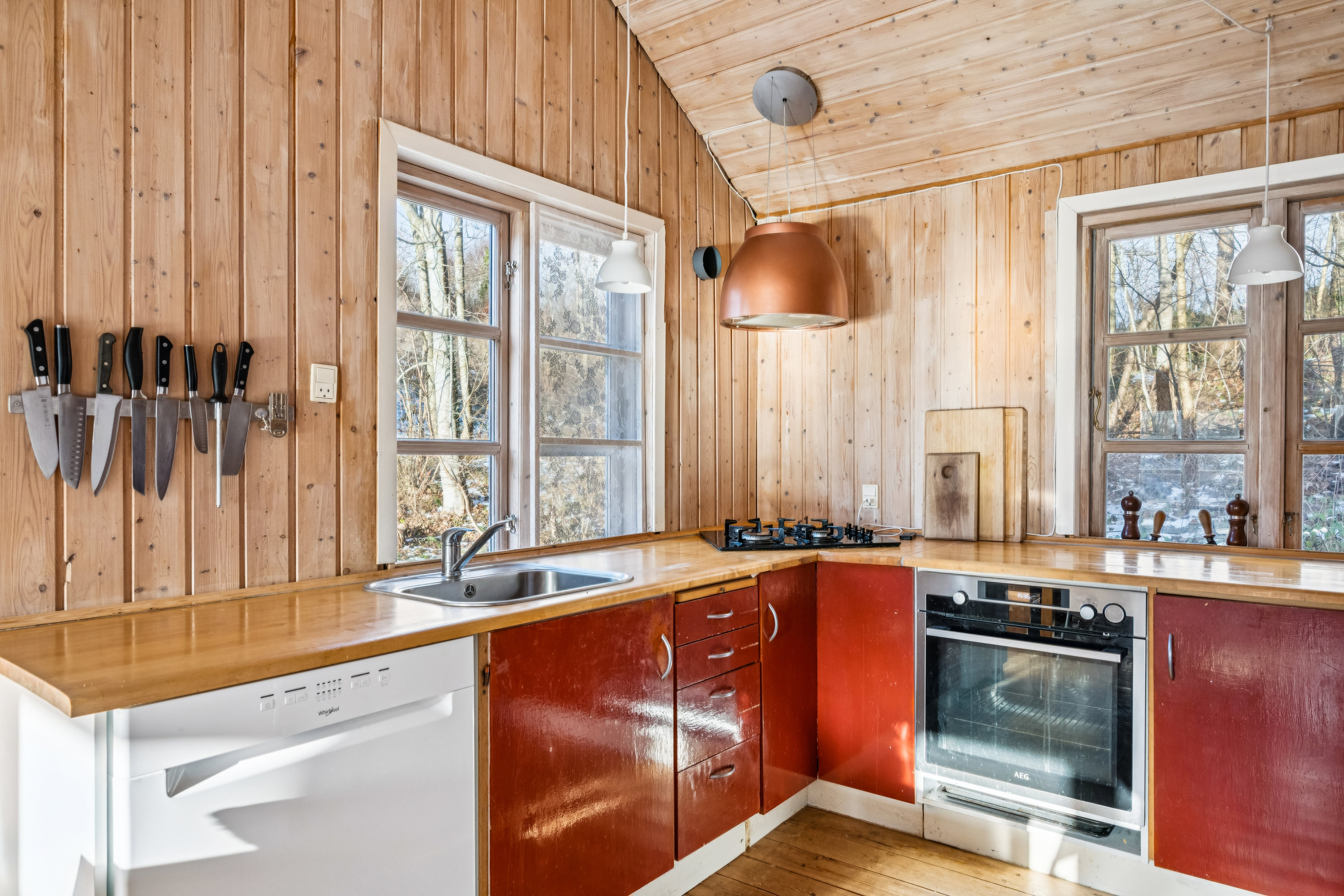 Fremhævet køkken billede i fuldskærmstilstand. Billede af Fuglsøvig 37, Begtrup, 8420 Knebel