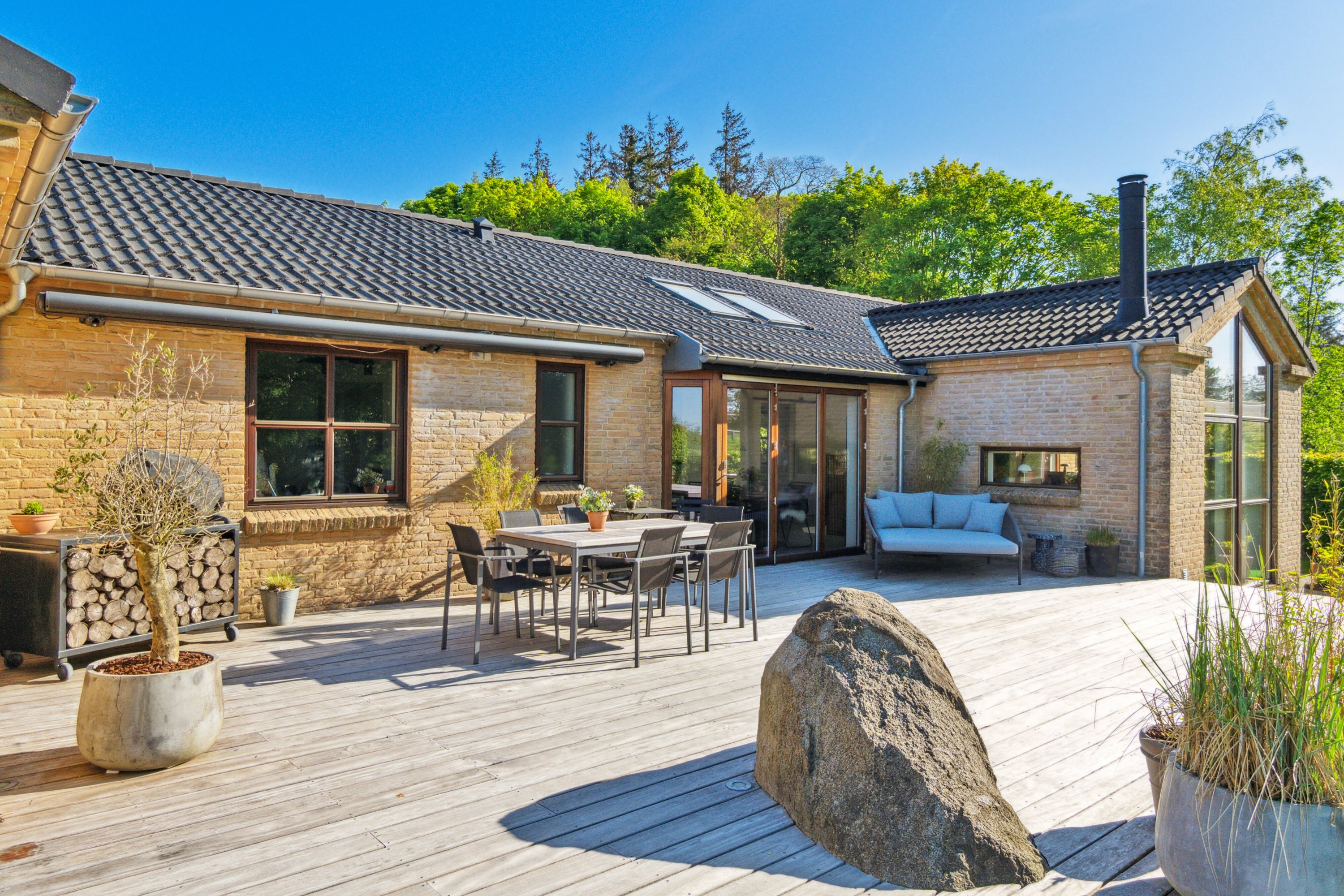 Fremhævet terrasse billede i fuldskærmstilstand. Billede af Skåde Søpark 17, Skåde, 8270 Højbjerg