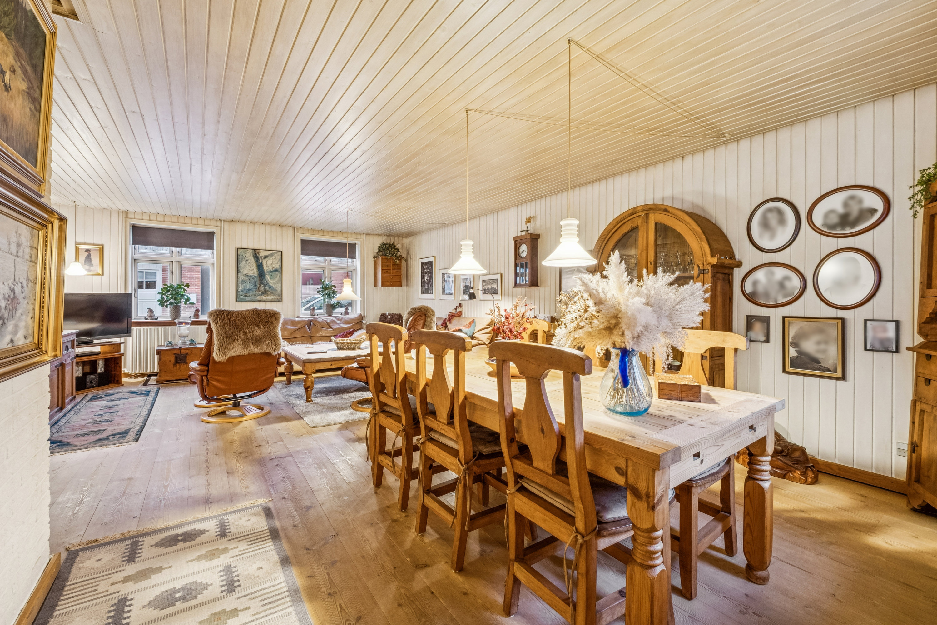 Fremhævet stue billede i fuldskærmstilstand. Billede af Filtenborggade 25, 7900 Nykøbing M