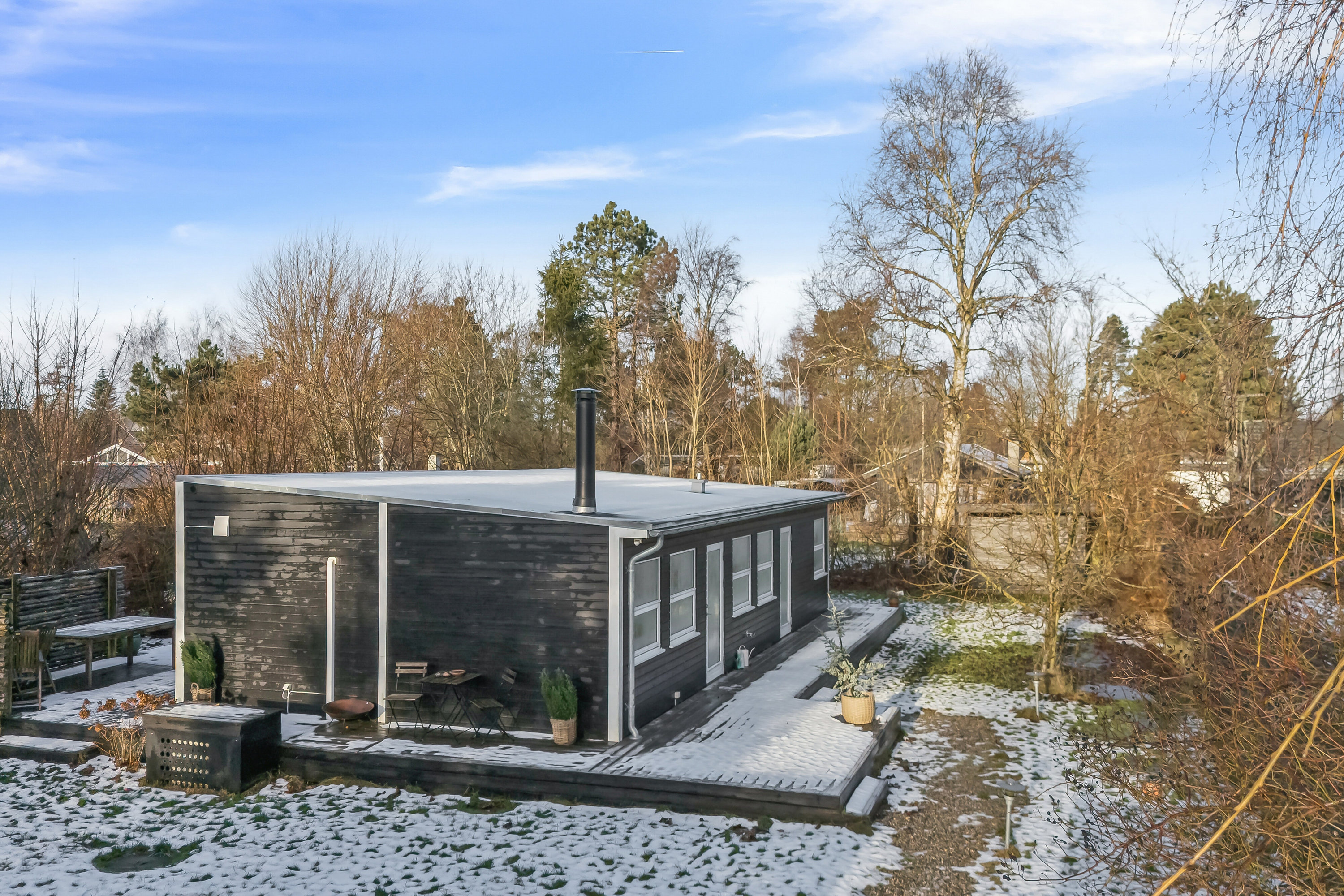 Miniaturebillede 1: set fra vejen. Billede af Drosselvej 20, Villingerød, 3120 Dronningmølle