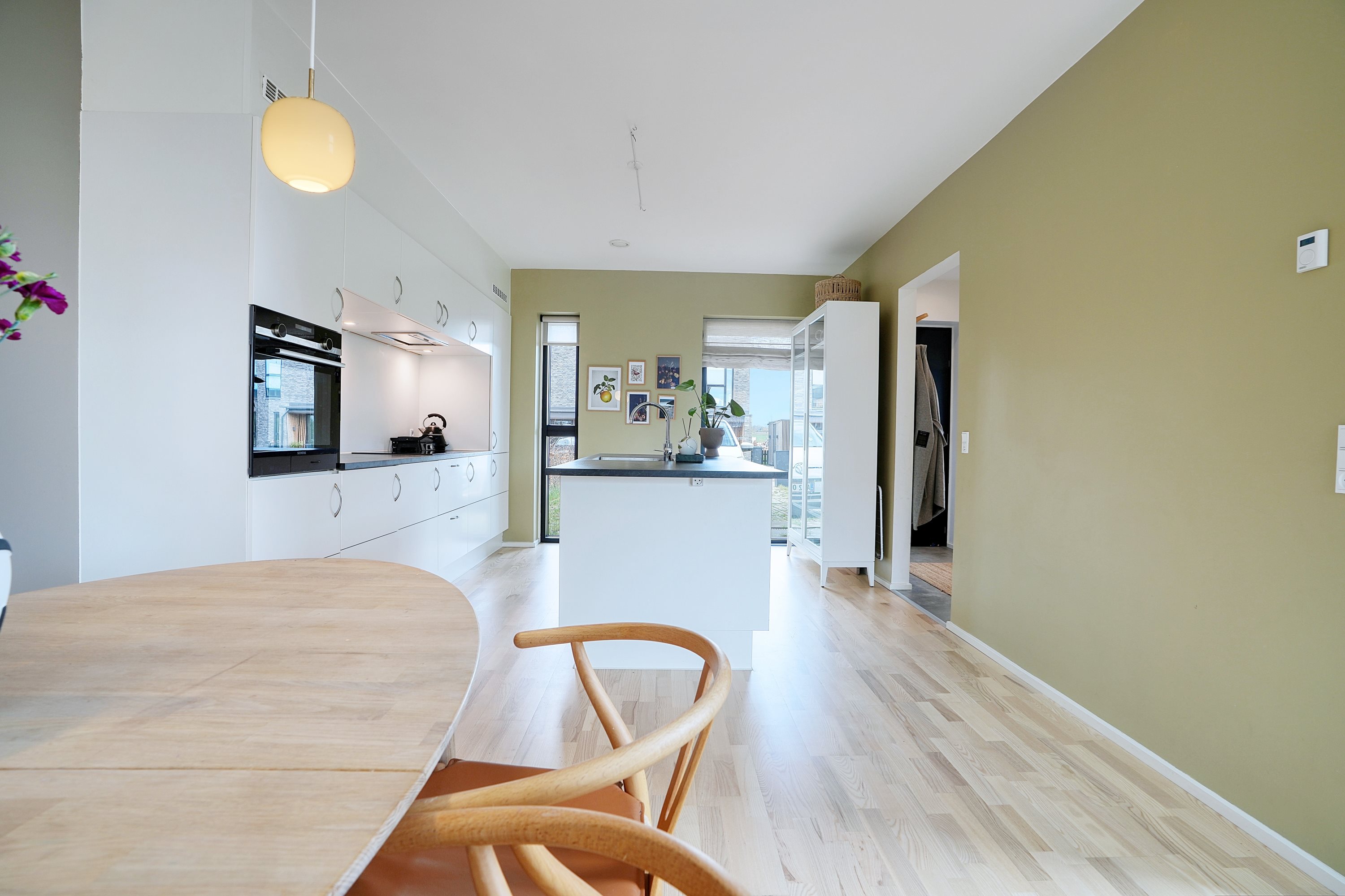 Fremhævet køkken billede i fuldskærmstilstand. Billede af Syrenhaven 60, Havdrup, 4622 Havdrup