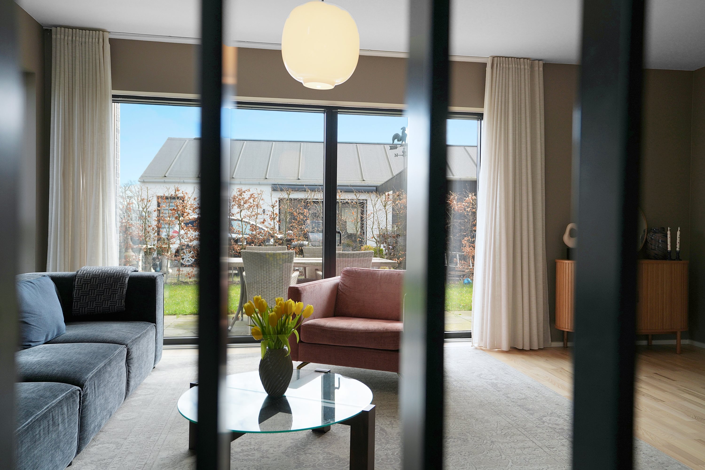 Fremhævet stue billede i fuldskærmstilstand. Billede af Syrenhaven 60, Havdrup, 4622 Havdrup