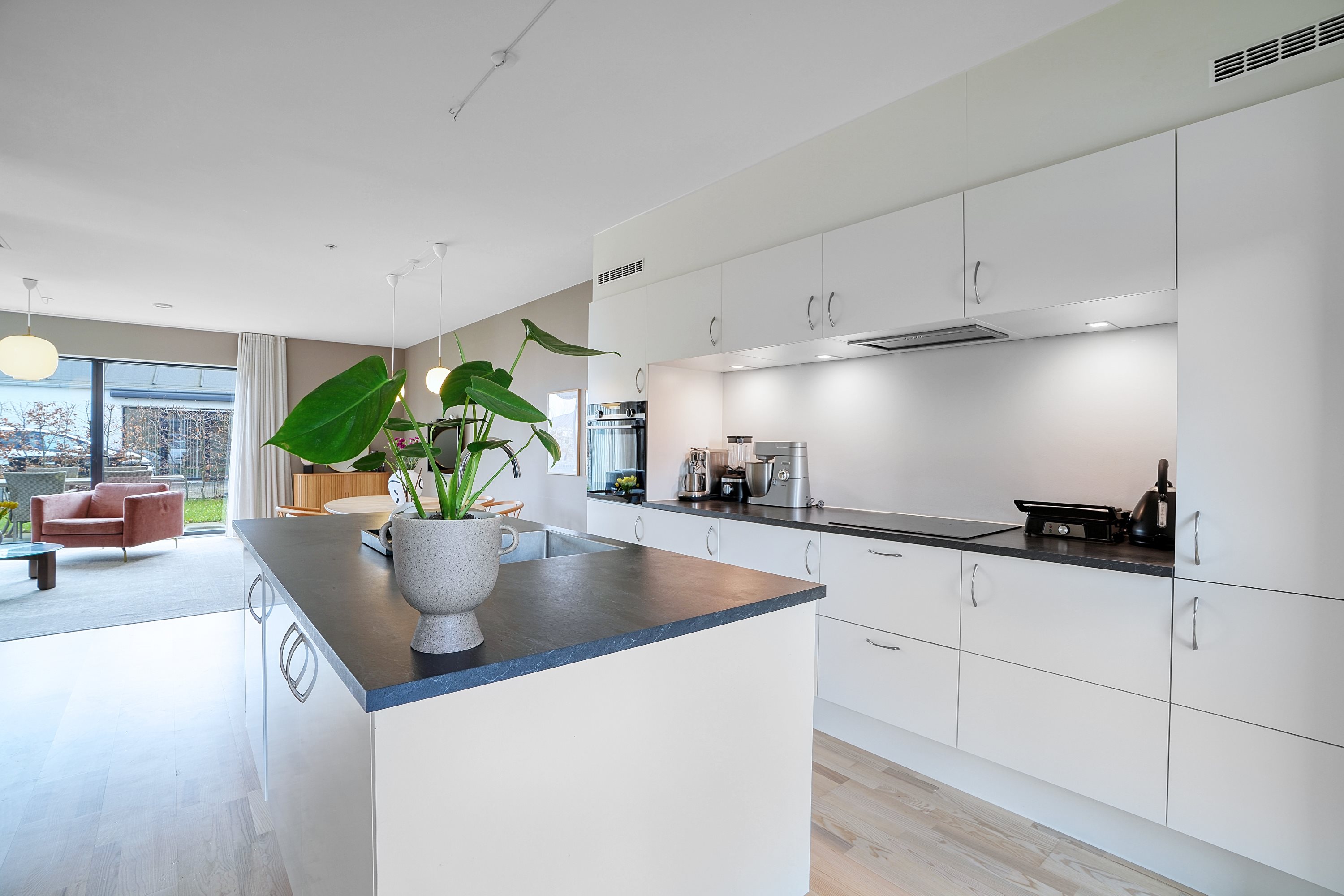 Miniaturebillede 1: køkken. Billede af Syrenhaven 60, Havdrup, 4622 Havdrup