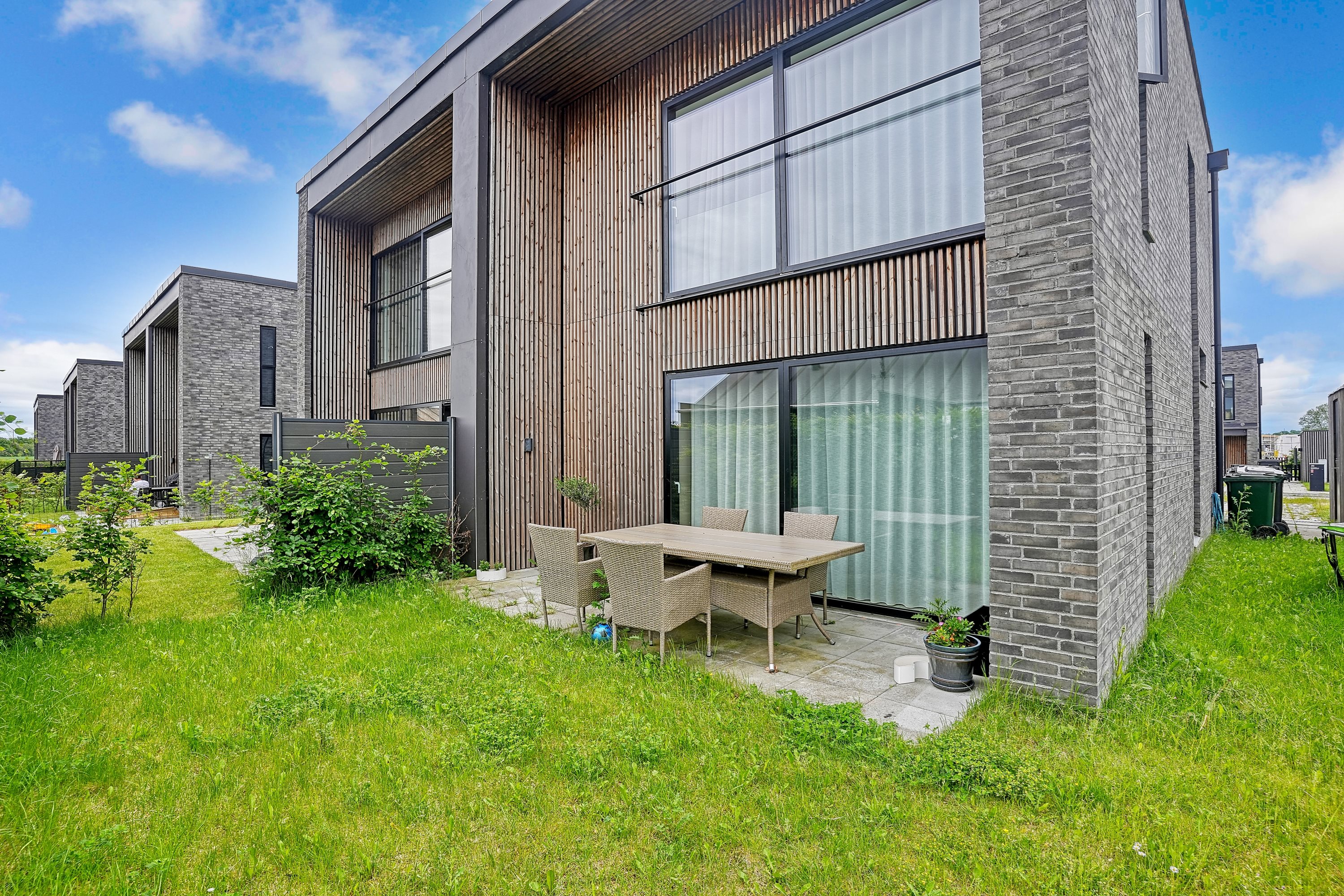 Fremhævet terrasse billede i fuldskærmstilstand. Billede af Syrenhaven 60, Havdrup, 4622 Havdrup