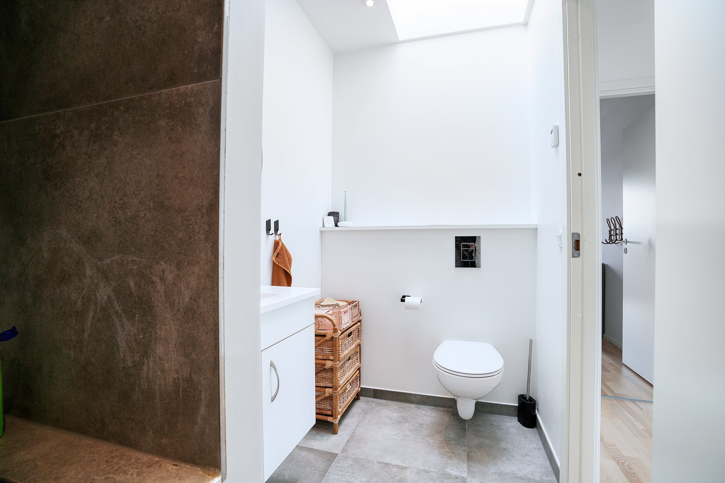 Fremhævet badeværelse billede i fuldskærmstilstand. Billede af Syrenhaven 60, Havdrup, 4622 Havdrup