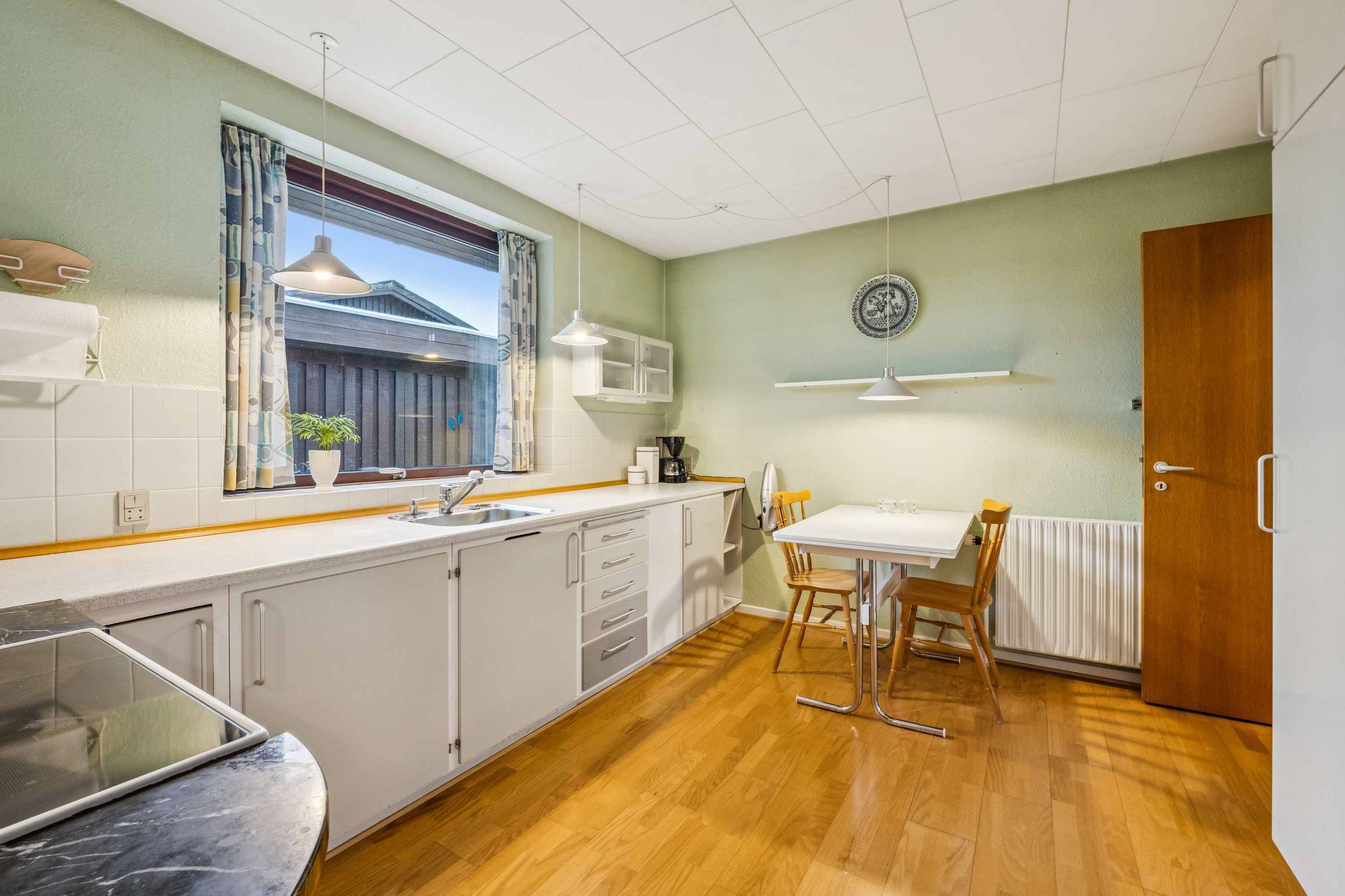 Fremhævet køkken billede i fuldskærmstilstand. Billede af Kærmindevej 14, 7800 Skive