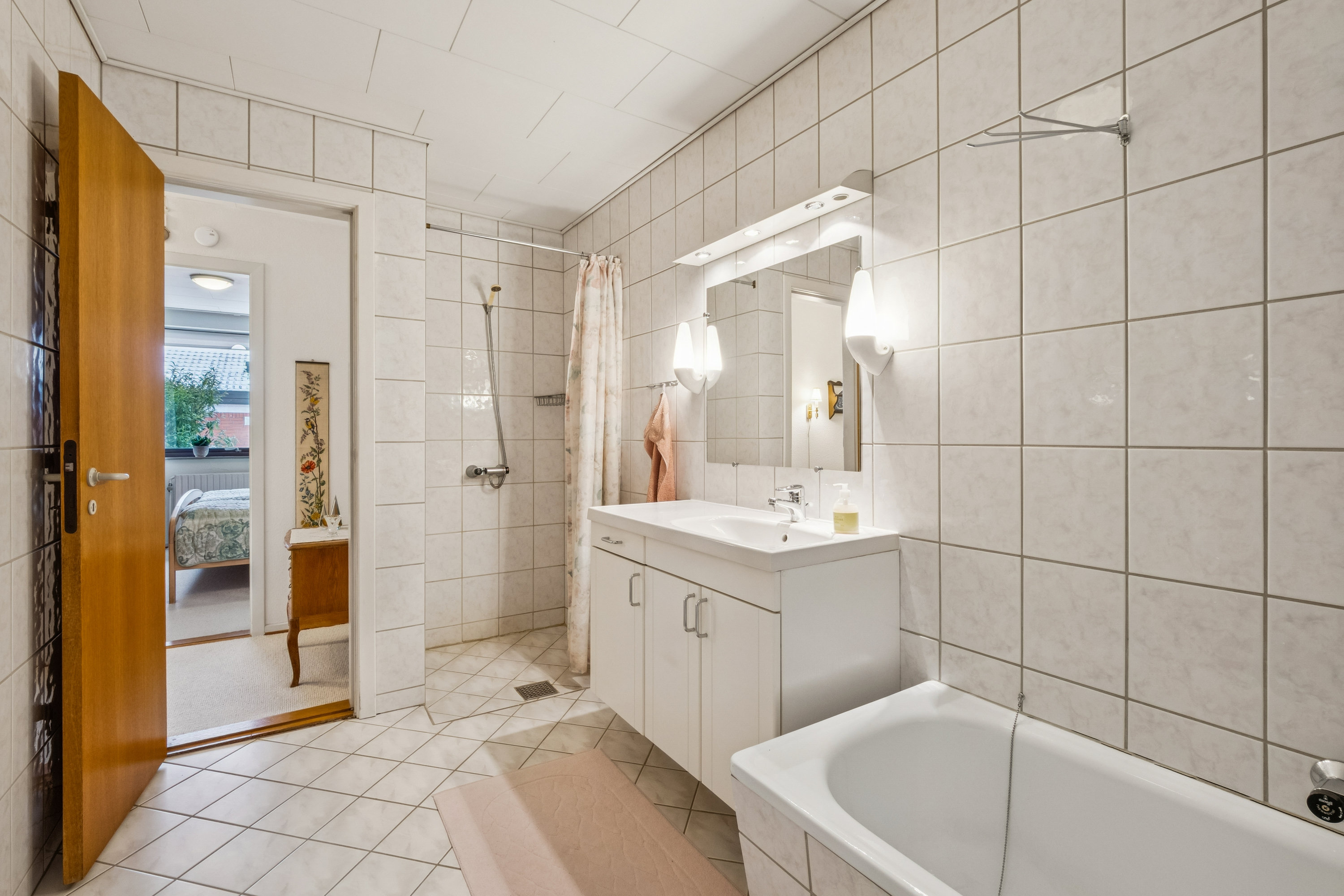 Fremhævet badeværelse billede i fuldskærmstilstand. Billede af Kærmindevej 14, 7800 Skive