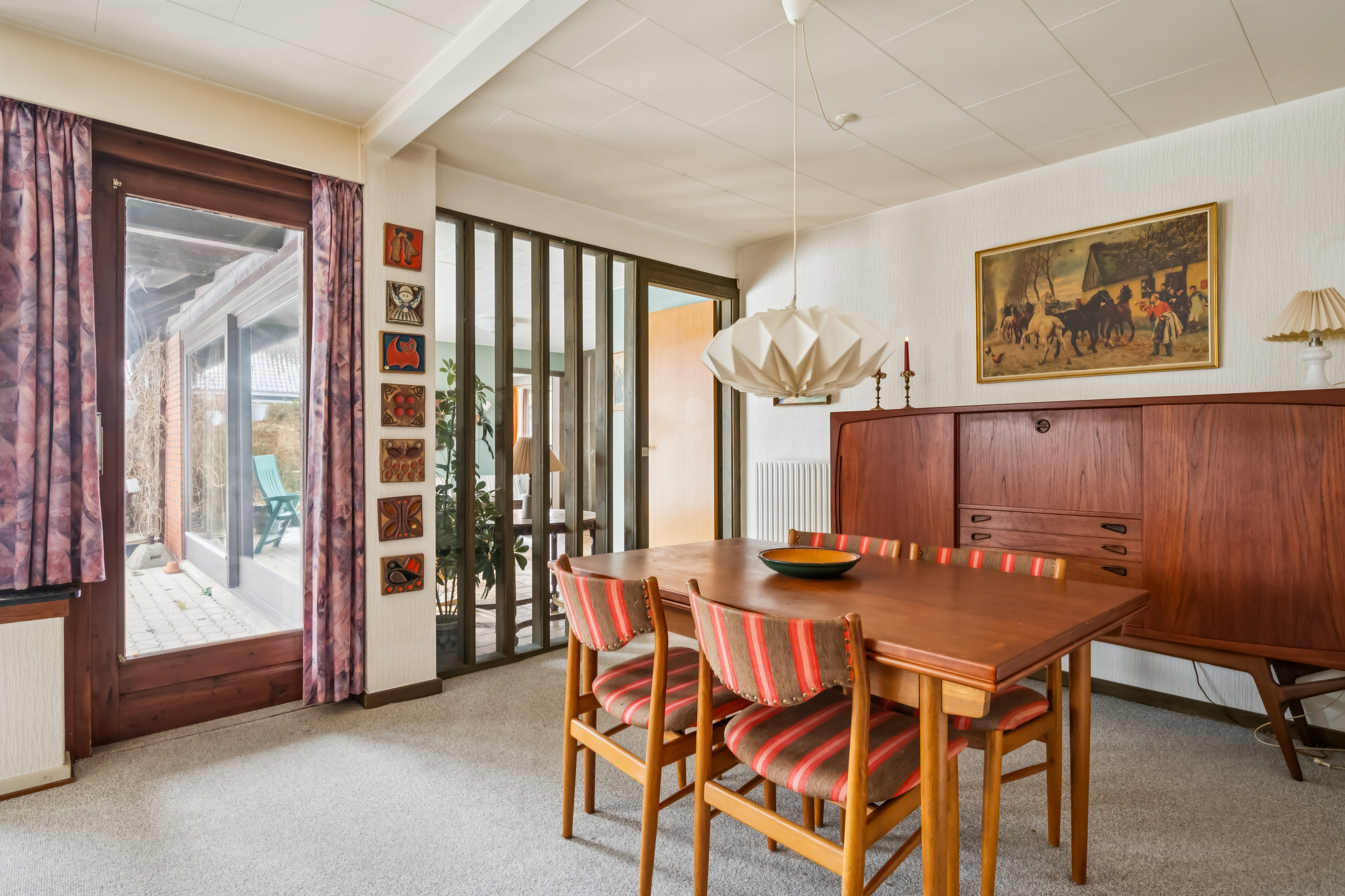 Fremhævet spisestue billede i fuldskærmstilstand. Billede af Toftefaldet 1, 8240 Risskov