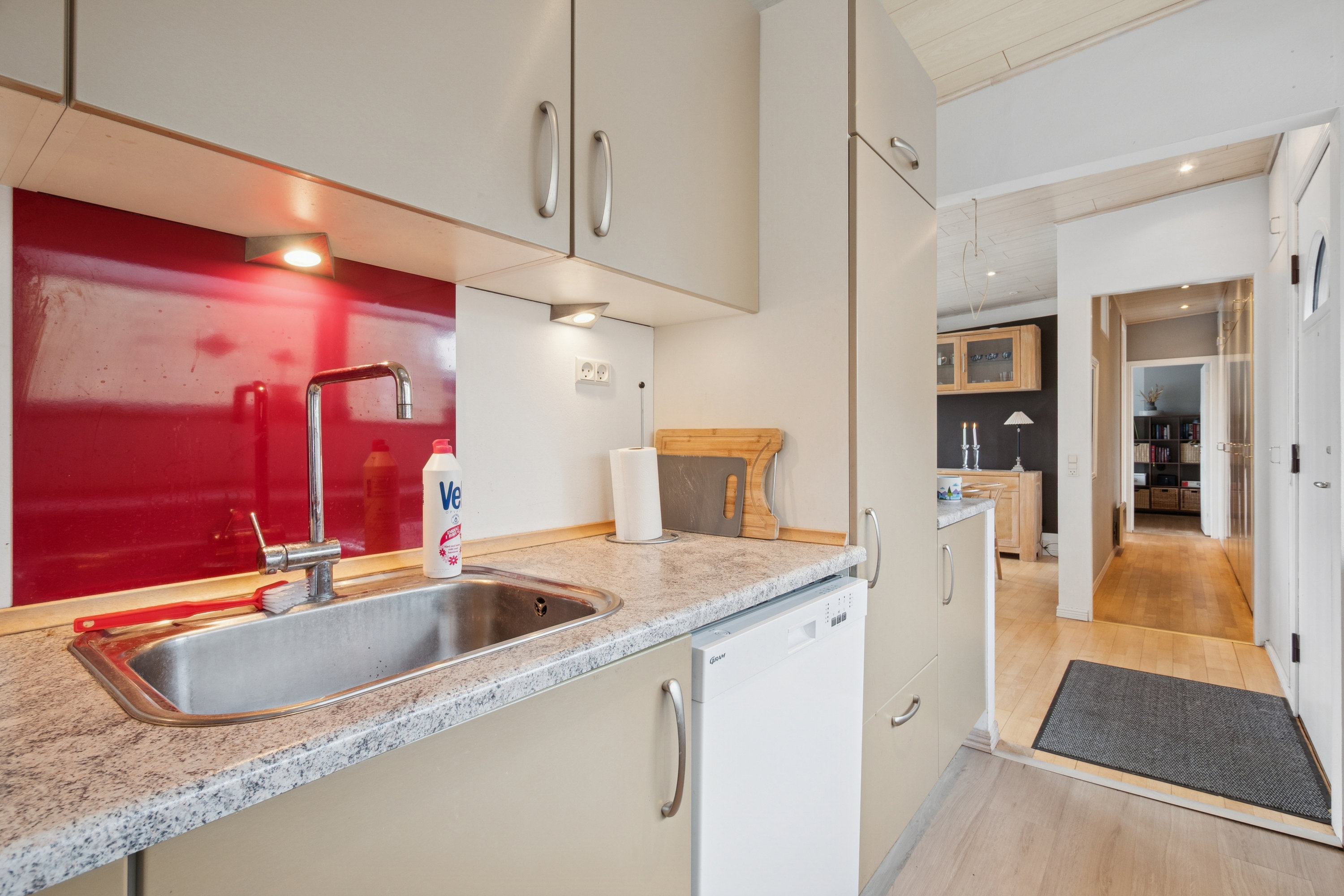 Fremhævet køkken billede i fuldskærmstilstand. Billede af Kolleruplund 46, 2665 Vallensbæk Strand