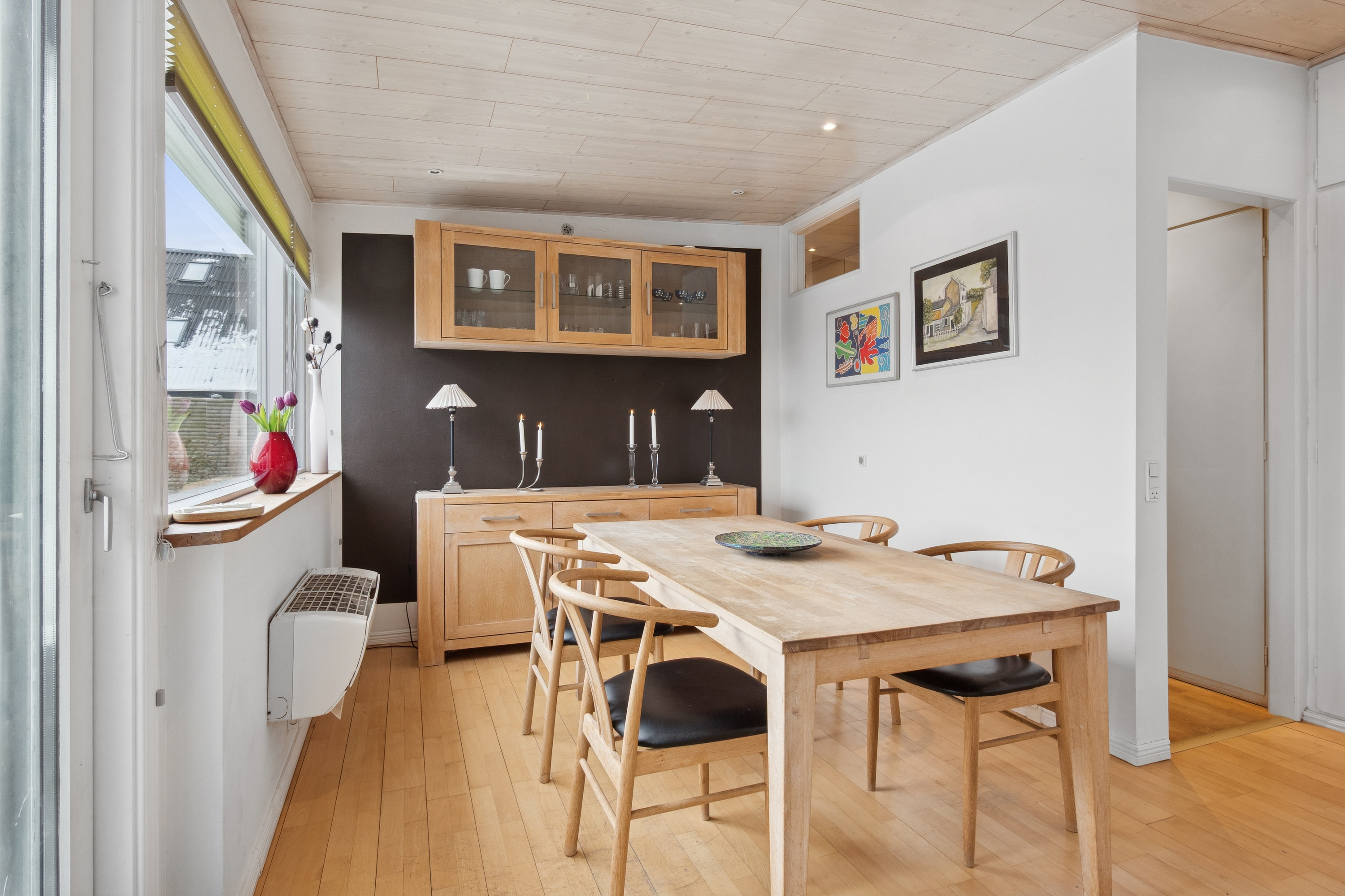 Fremhævet stue billede i fuldskærmstilstand. Billede af Kolleruplund 46, 2665 Vallensbæk Strand