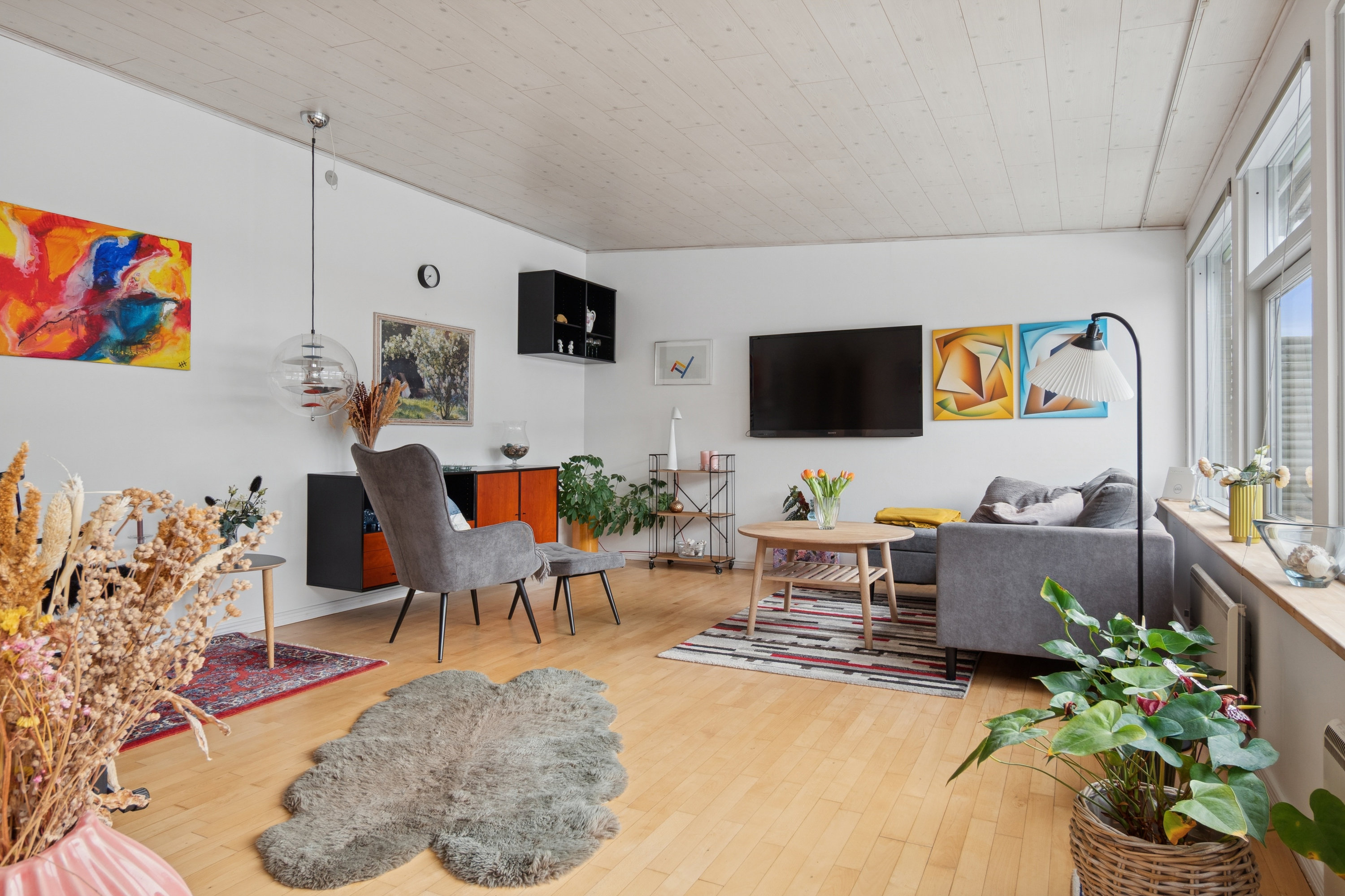 Fremhævet stue billede i fuldskærmstilstand. Billede af Kolleruplund 46, 2665 Vallensbæk Strand