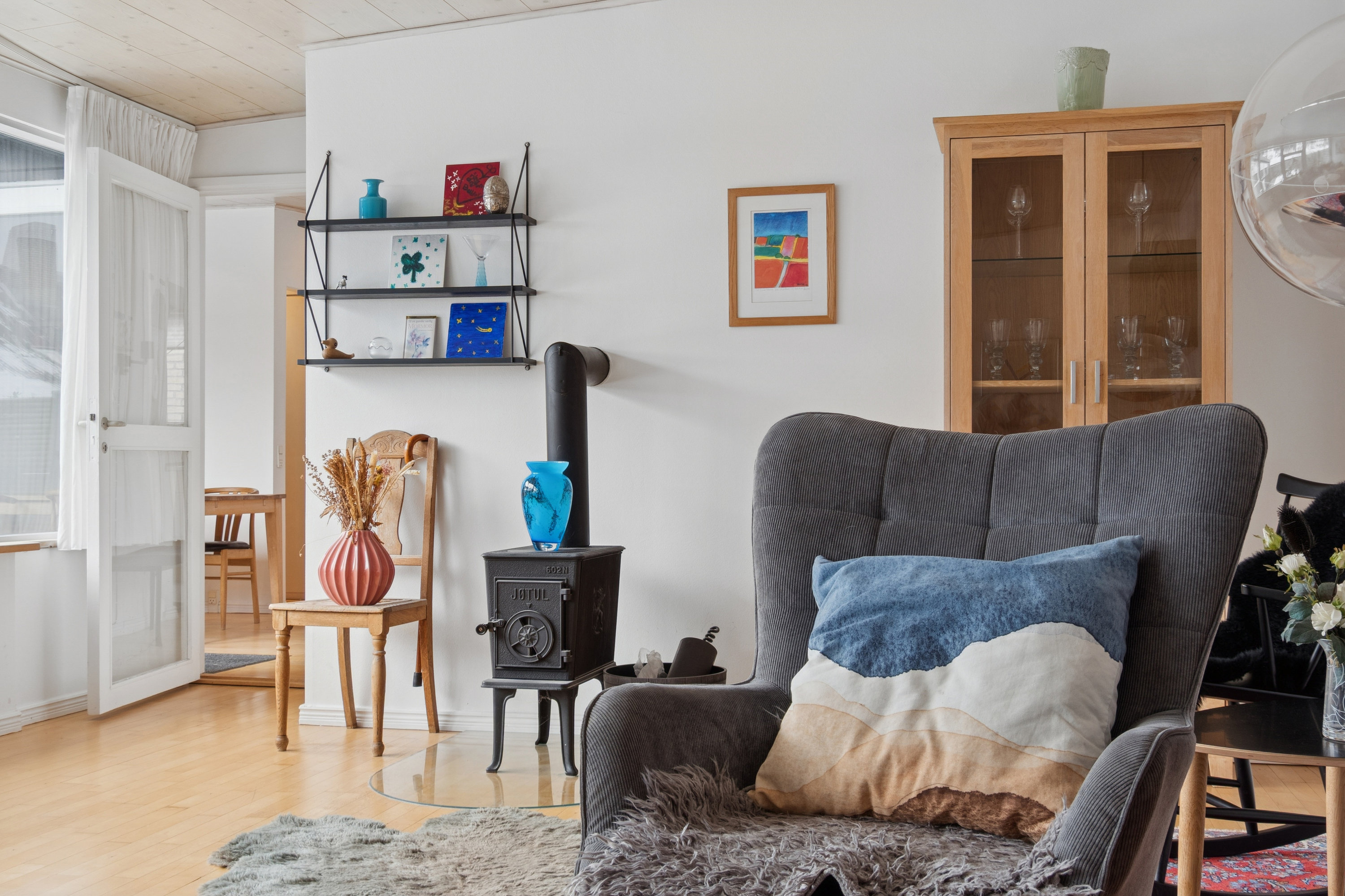 Fremhævet stue billede i fuldskærmstilstand. Billede af Kolleruplund 46, 2665 Vallensbæk Strand