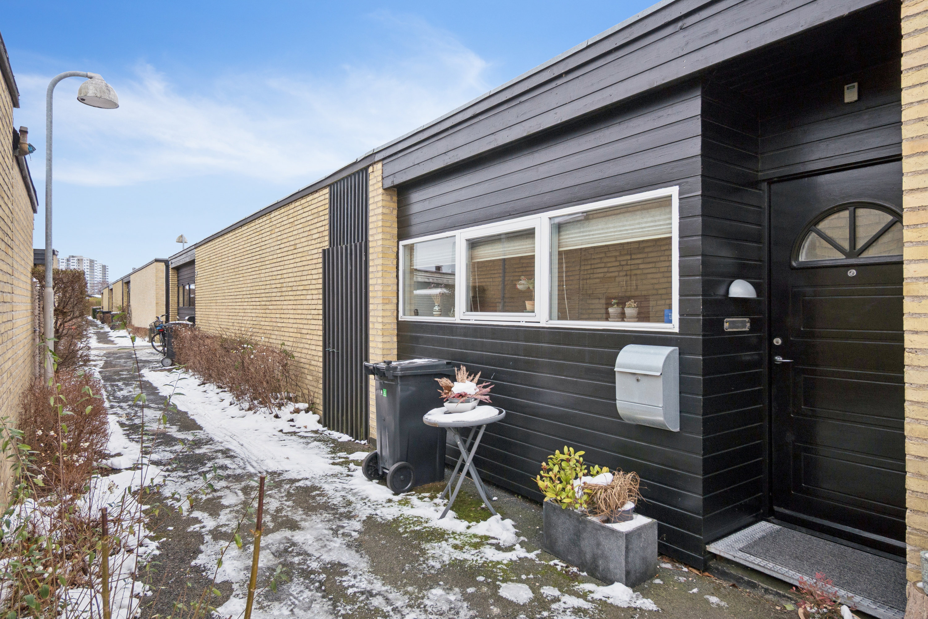 Fremhævet terrasse billede i fuldskærmstilstand. Billede af Kolleruplund 46, 2665 Vallensbæk Strand