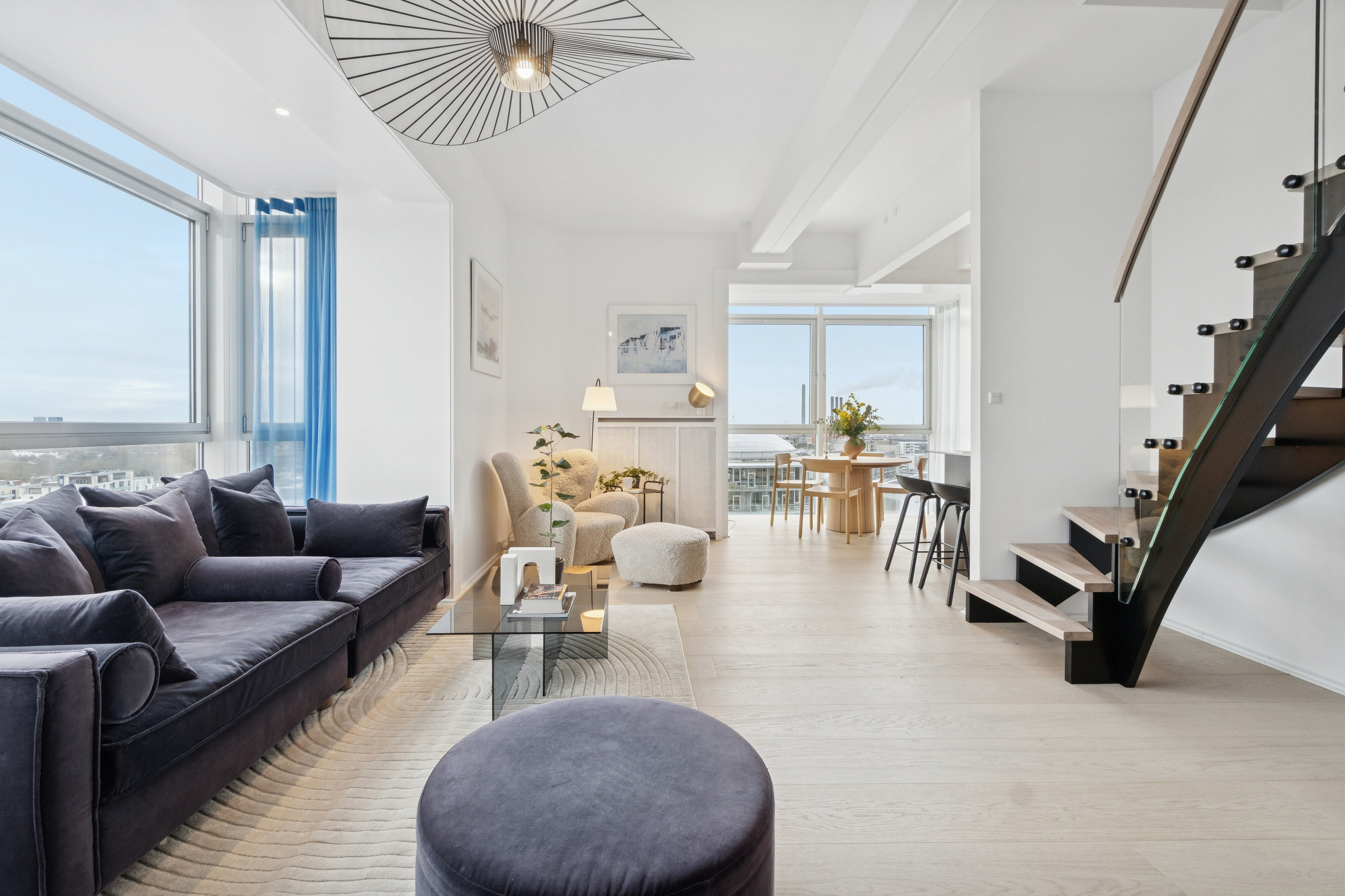 Fremhævet stue billede i fuldskærmstilstand. Billede af Islands Brygge 30B, 13. 4., 2300 København S