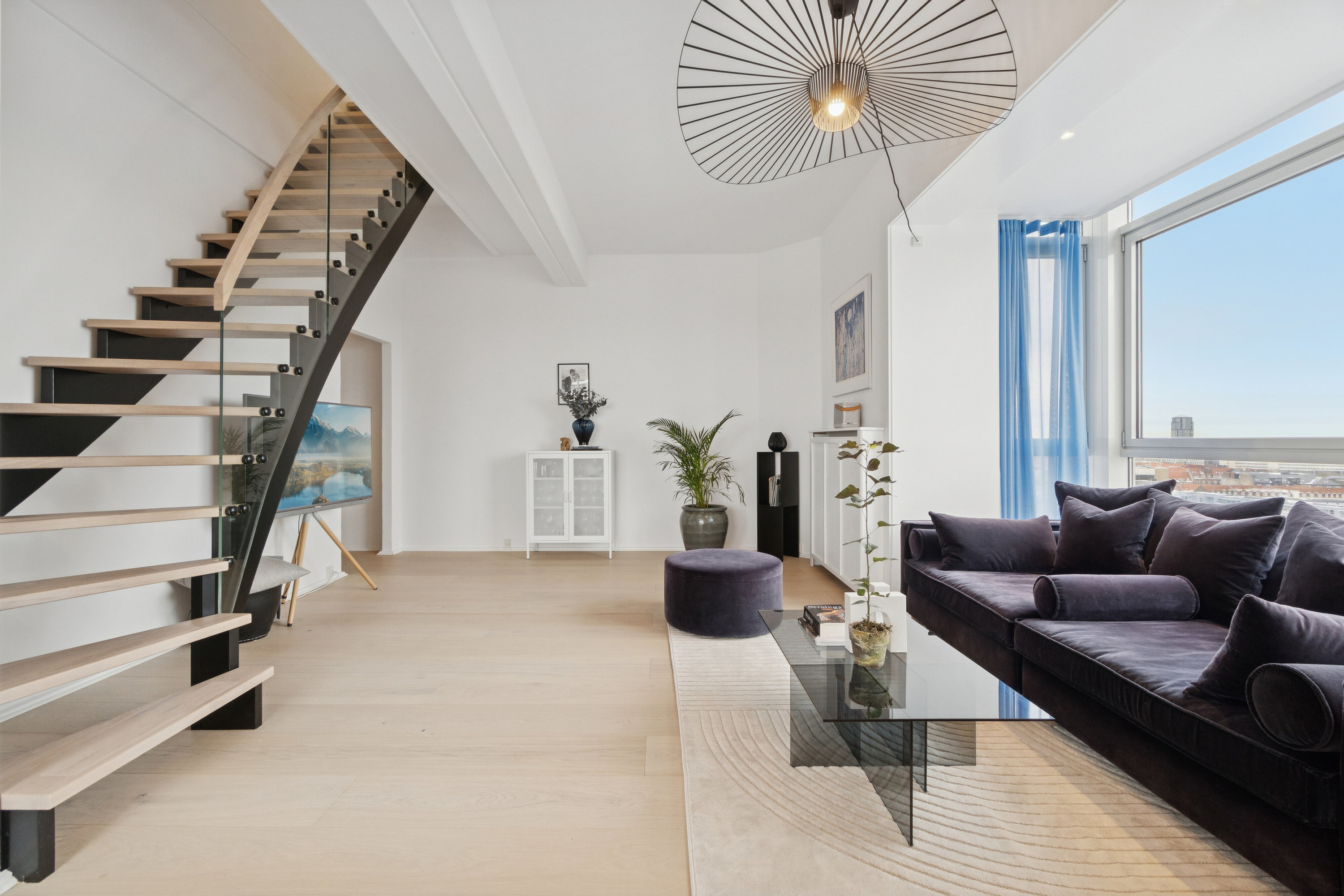 Fremhævet stue billede i fuldskærmstilstand. Billede af Islands Brygge 30B, 13. 4., 2300 København S