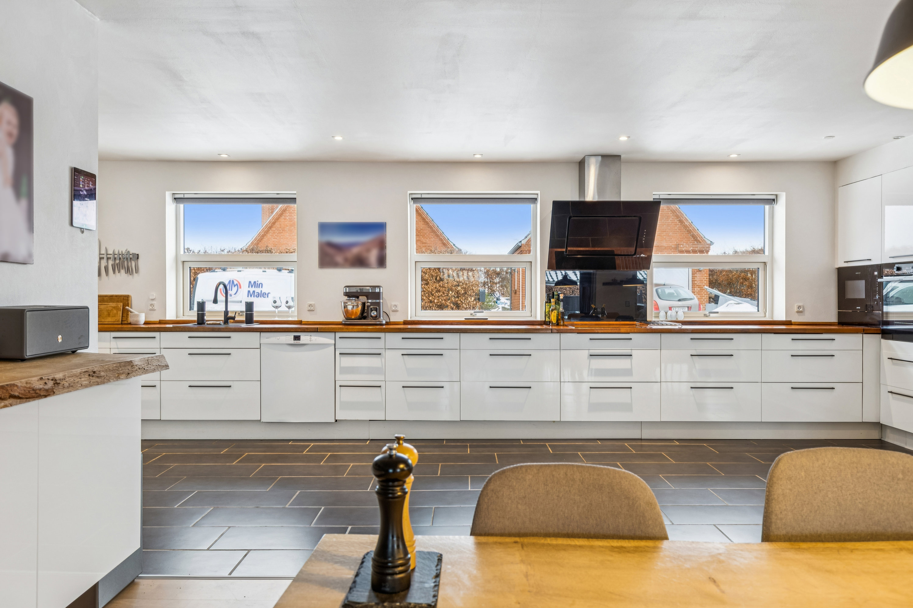 Fremhævet køkken billede i fuldskærmstilstand. Billede af Elmegårdsvej 25, 4532 Gislinge