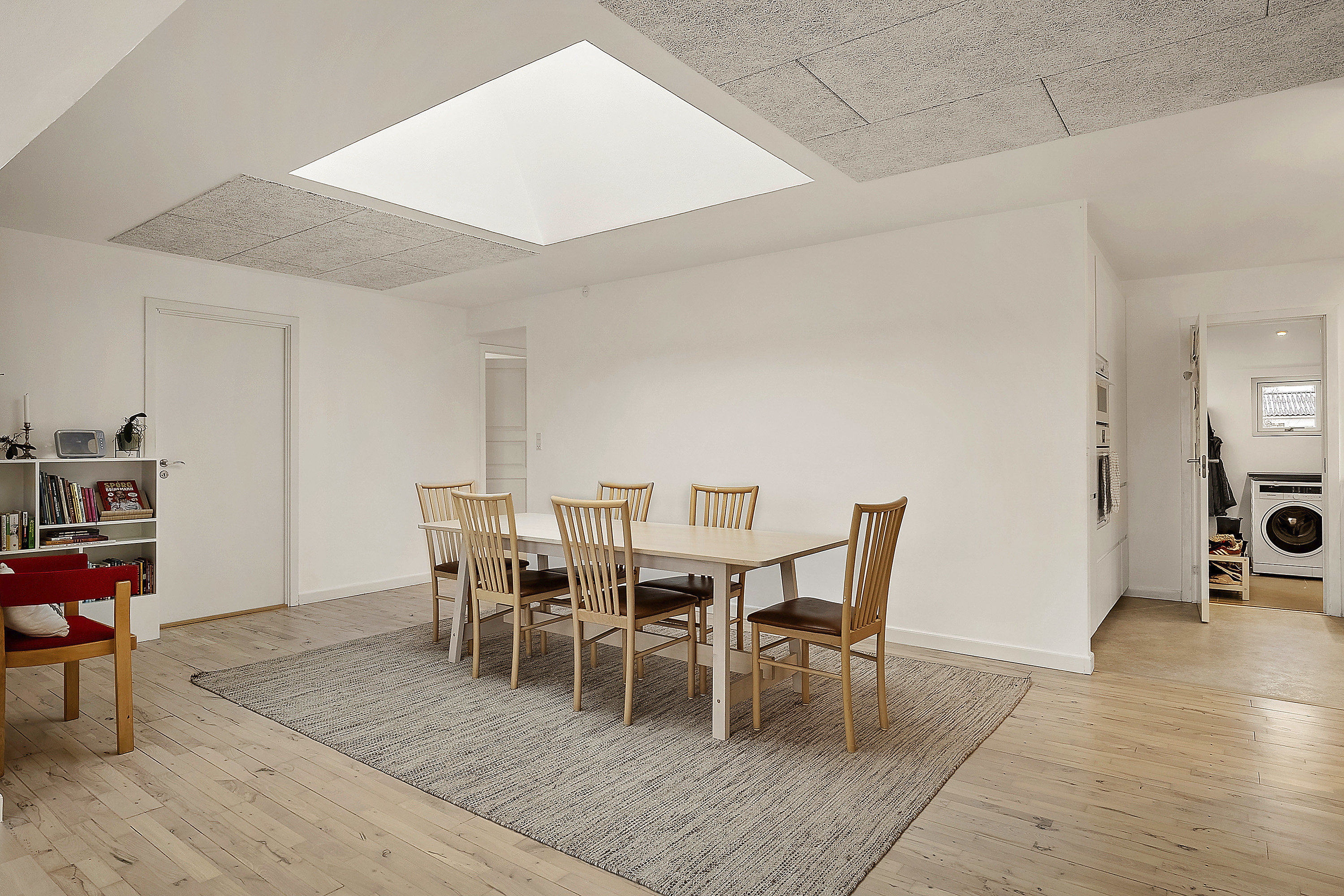 Fremhævet spisestue billede i fuldskærmstilstand. Billede af Hyldegårdsvej 8, Seden, 5240 Odense NØ