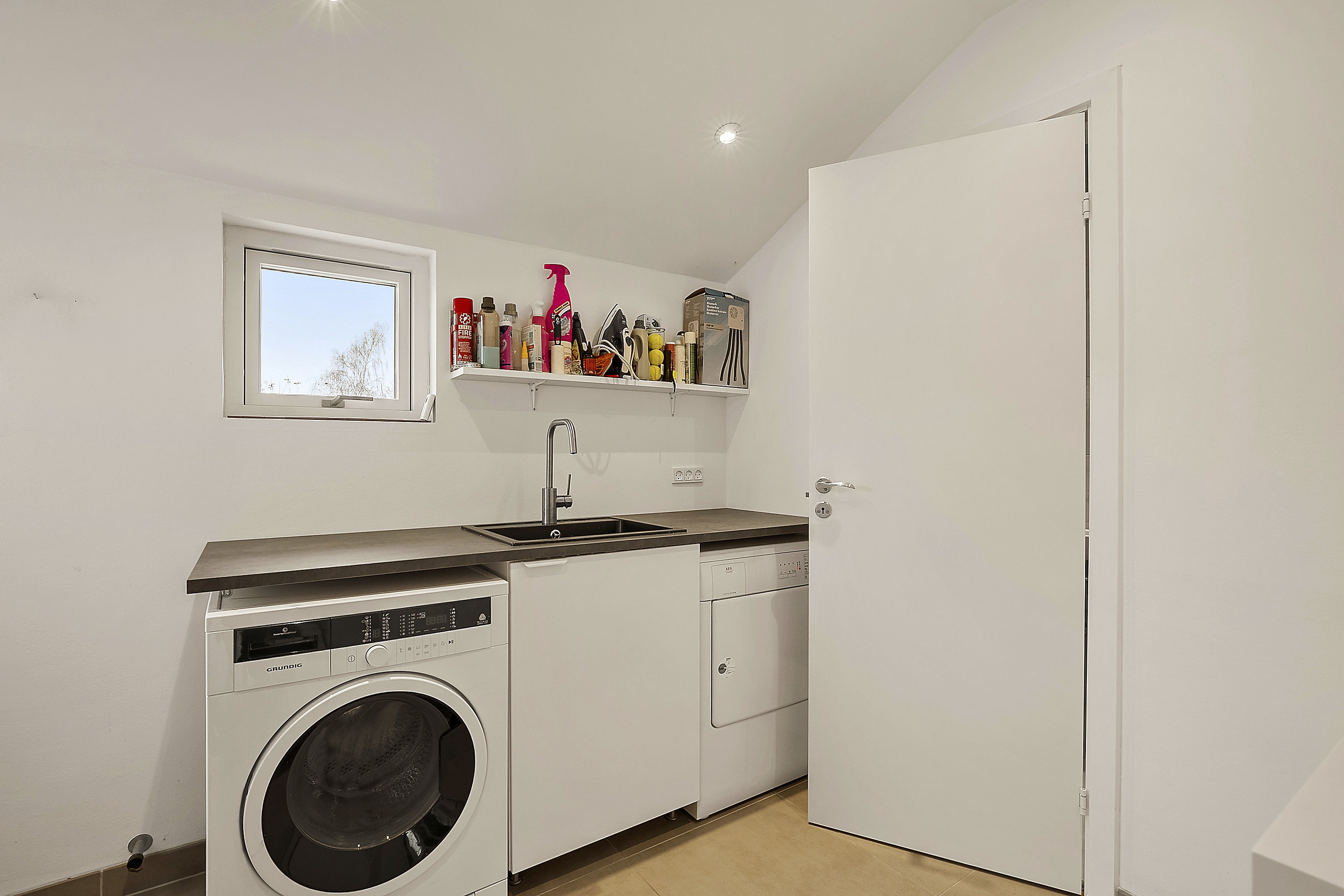 Fremhævet værelse billede i fuldskærmstilstand. Billede af Hyldegårdsvej 8, Seden, 5240 Odense NØ