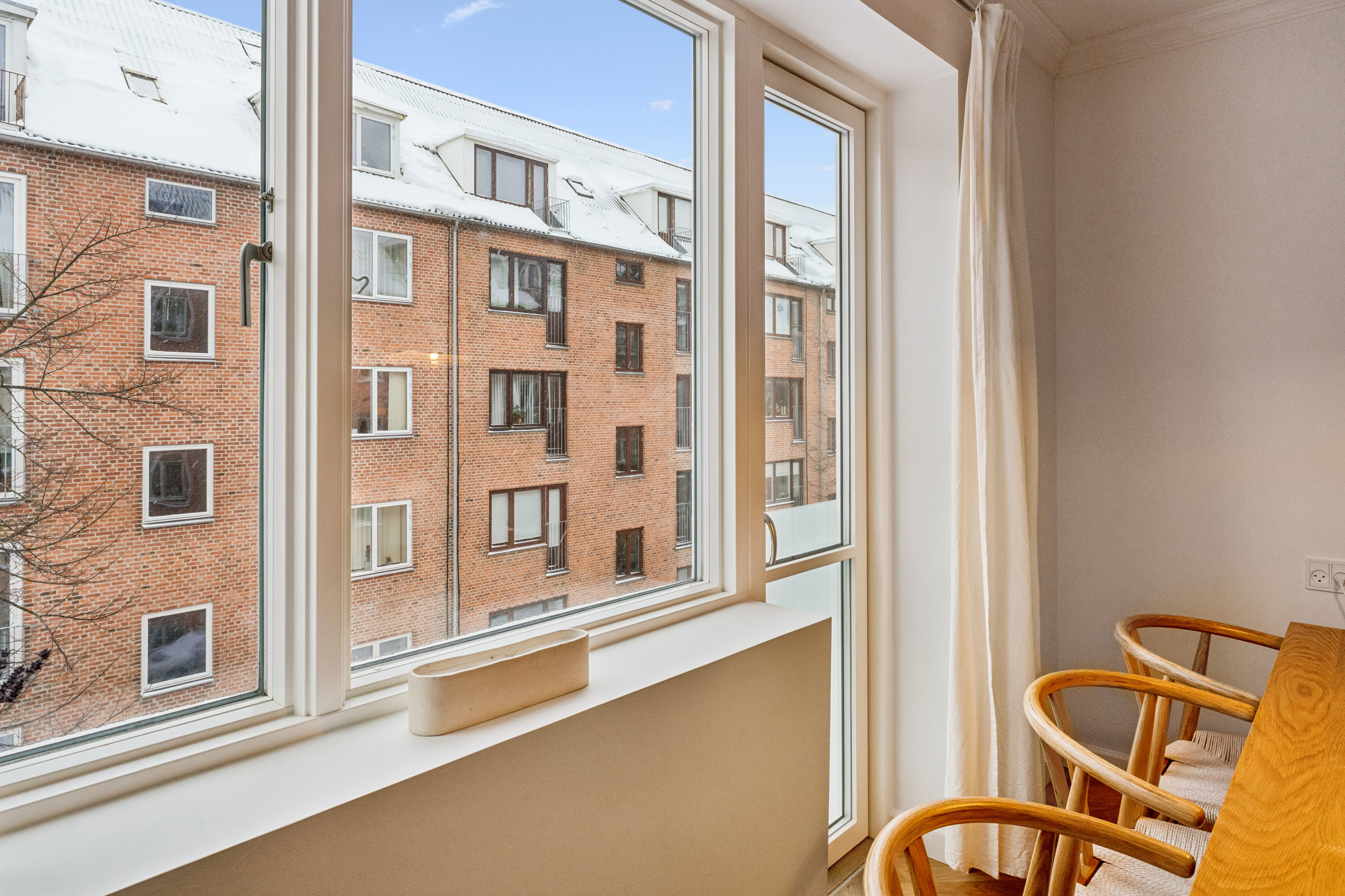 Fremhævet altan billede i fuldskærmstilstand. Billede af Dybbølgade 7, 2. th., 9000 Aalborg