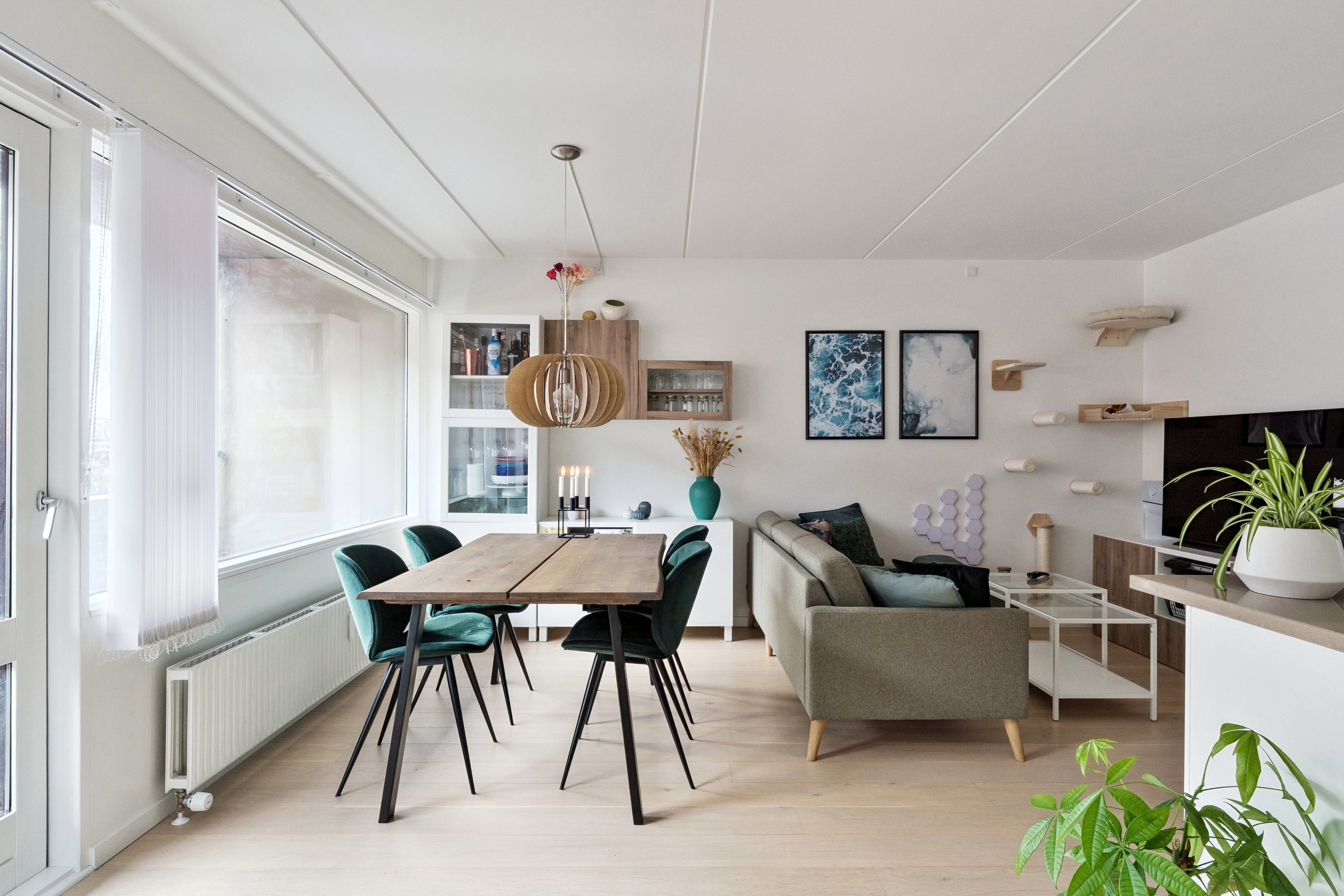 Fremhævet stue billede i fuldskærmstilstand. Billede af Rønnegade 24, st.. tv., 2100 København Ø