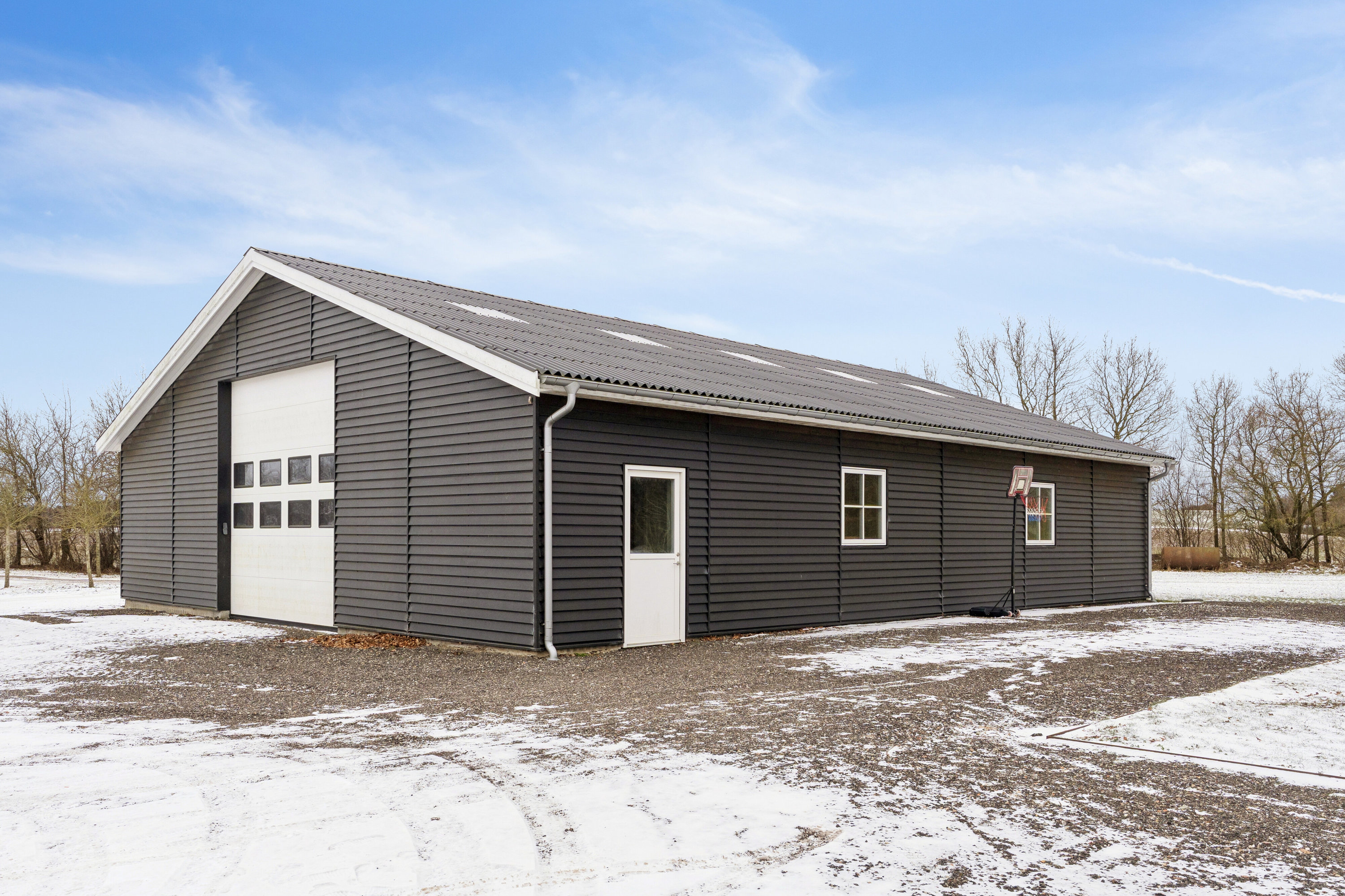 Fremhævet set fra vejen billede i fuldskærmstilstand. Billede af Stårbyvej 13, 4735 Mern